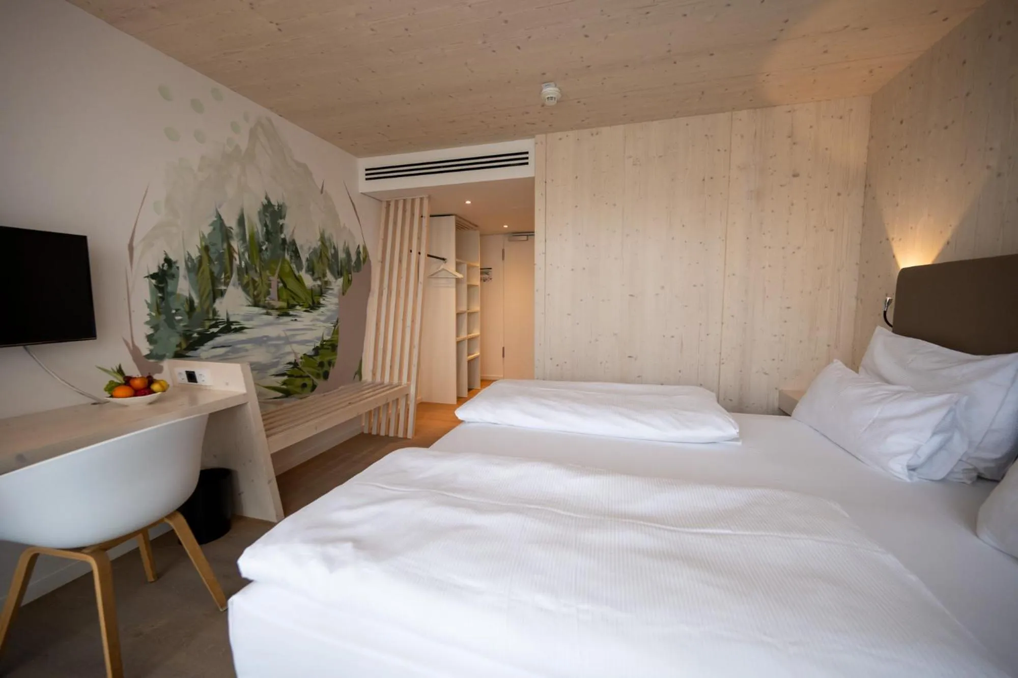 Photo of the whole room, Bed in Klingenstein AKZENT Hotel Wirtshaus Brauerei