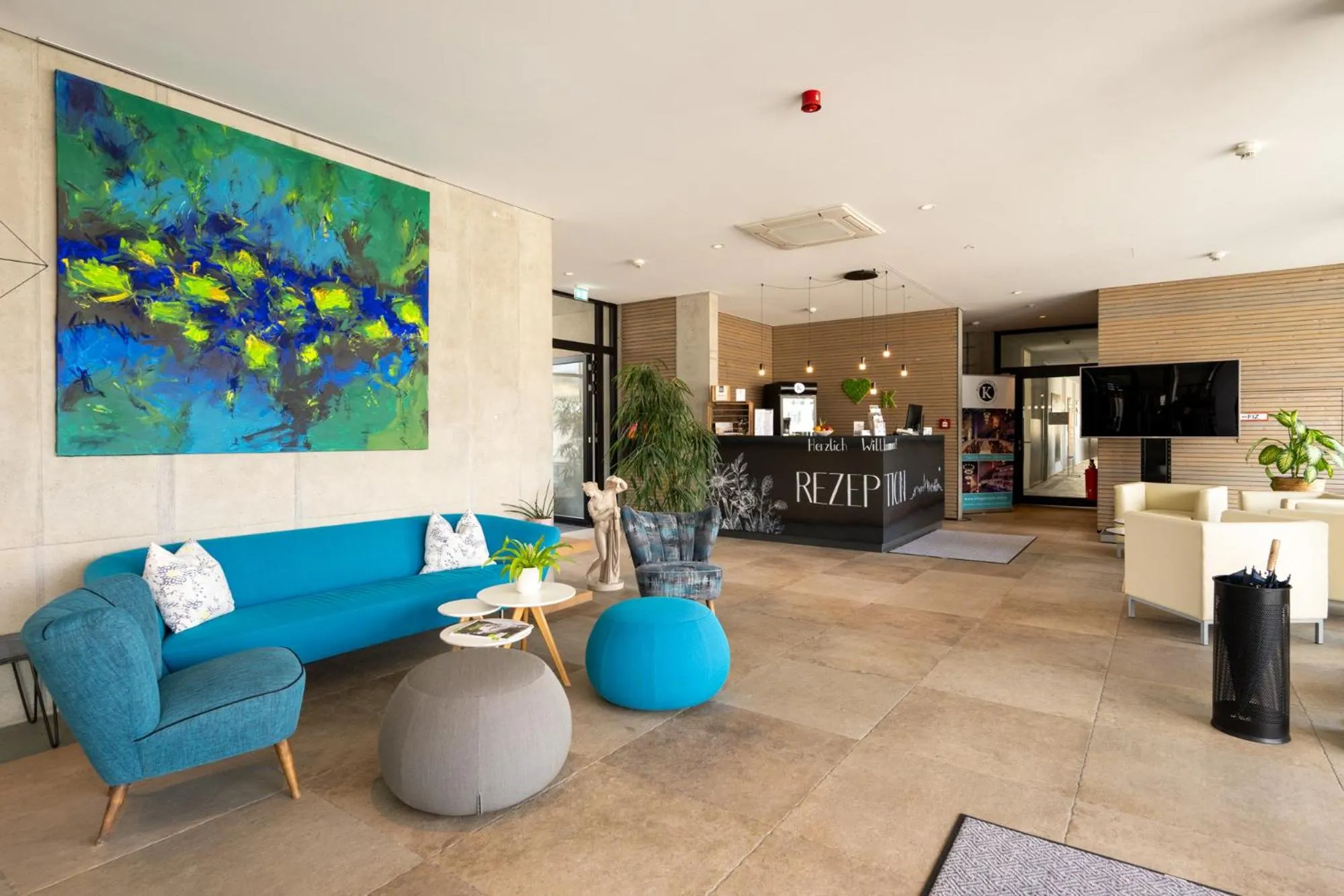 Lobby or reception in Klingenstein AKZENT Hotel Wirtshaus Brauerei