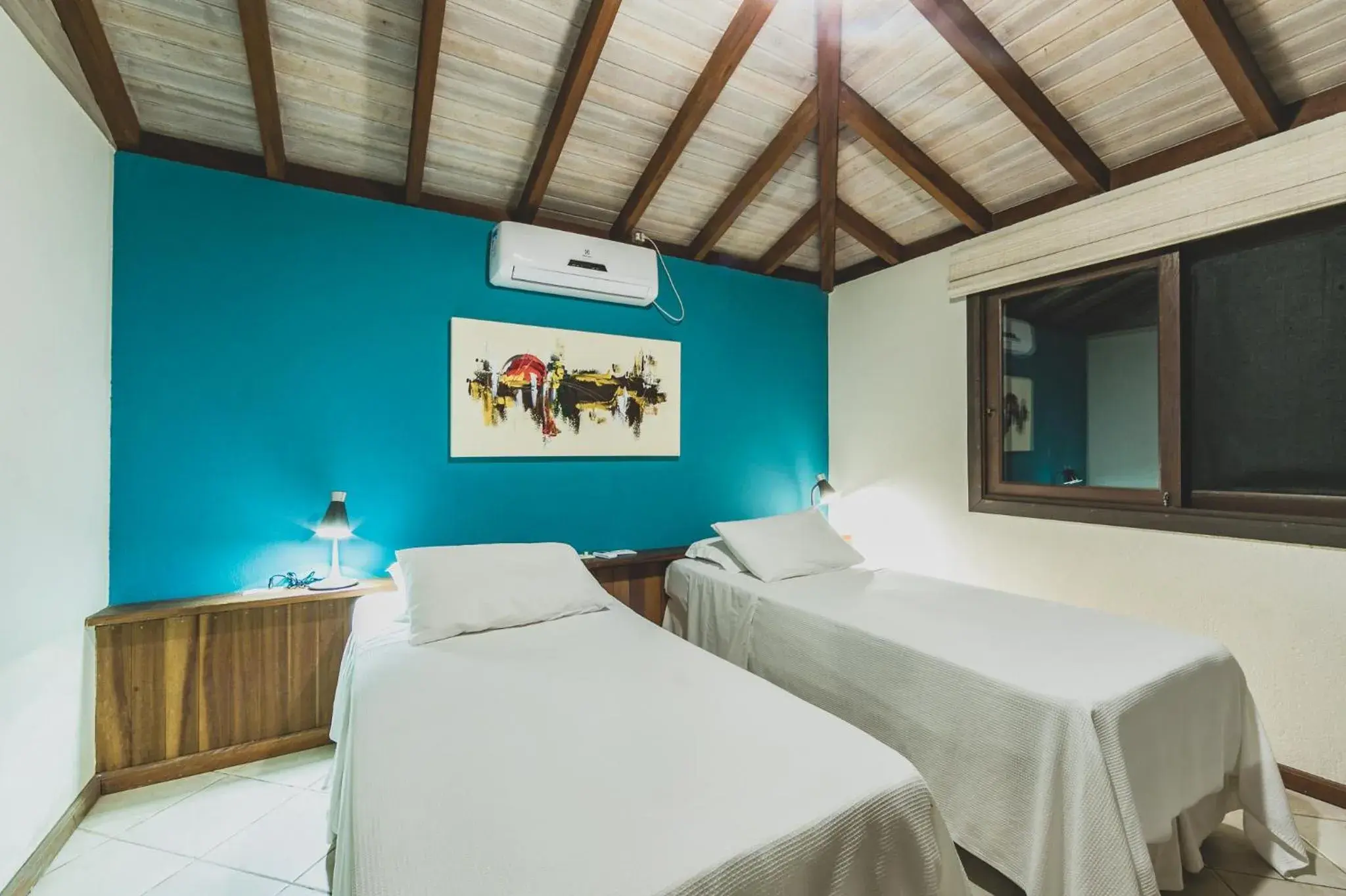 Two-Bedroom Chalet in Fazenda Verde - Praia do Rosa Two-Bedroom Chalet in Fazenda Verde - Praia do Rosa