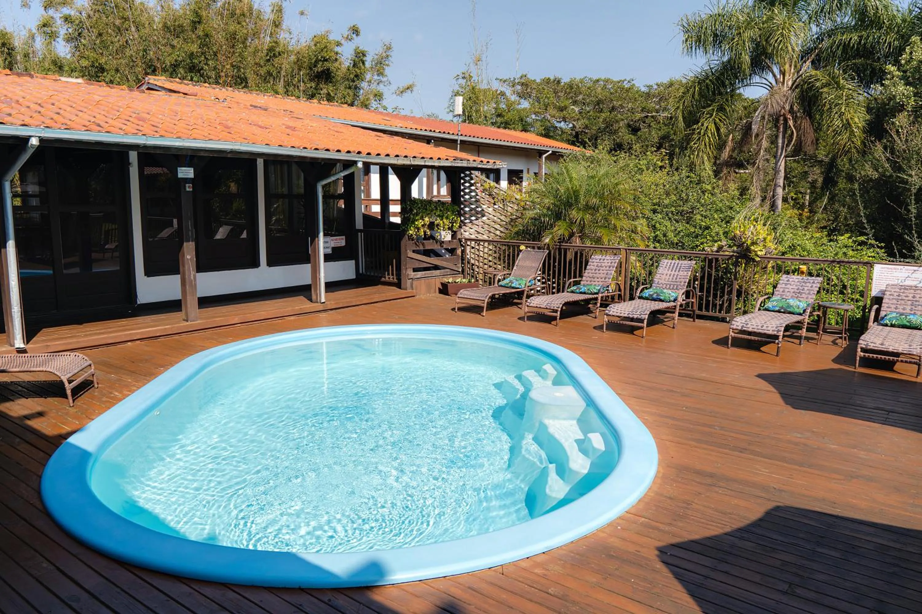 Swimming pool in Pousada Porto dos Casais