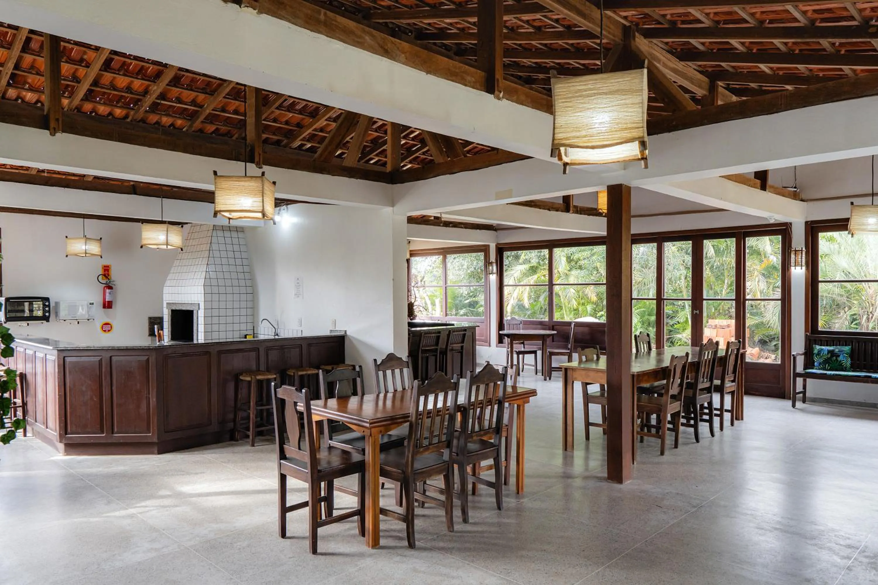 Dining area in Pousada Porto dos Casais