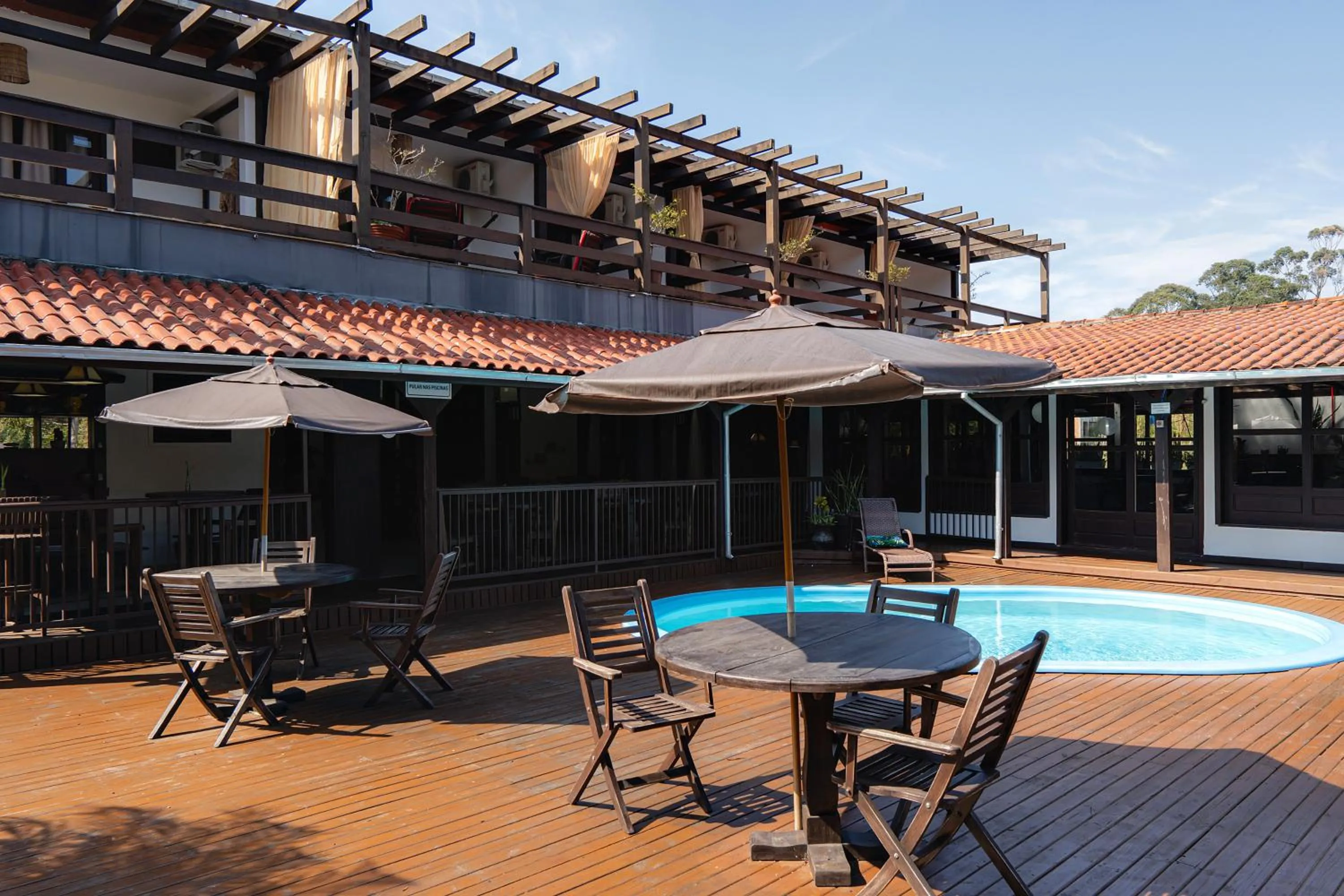 Swimming pool in Pousada Porto dos Casais