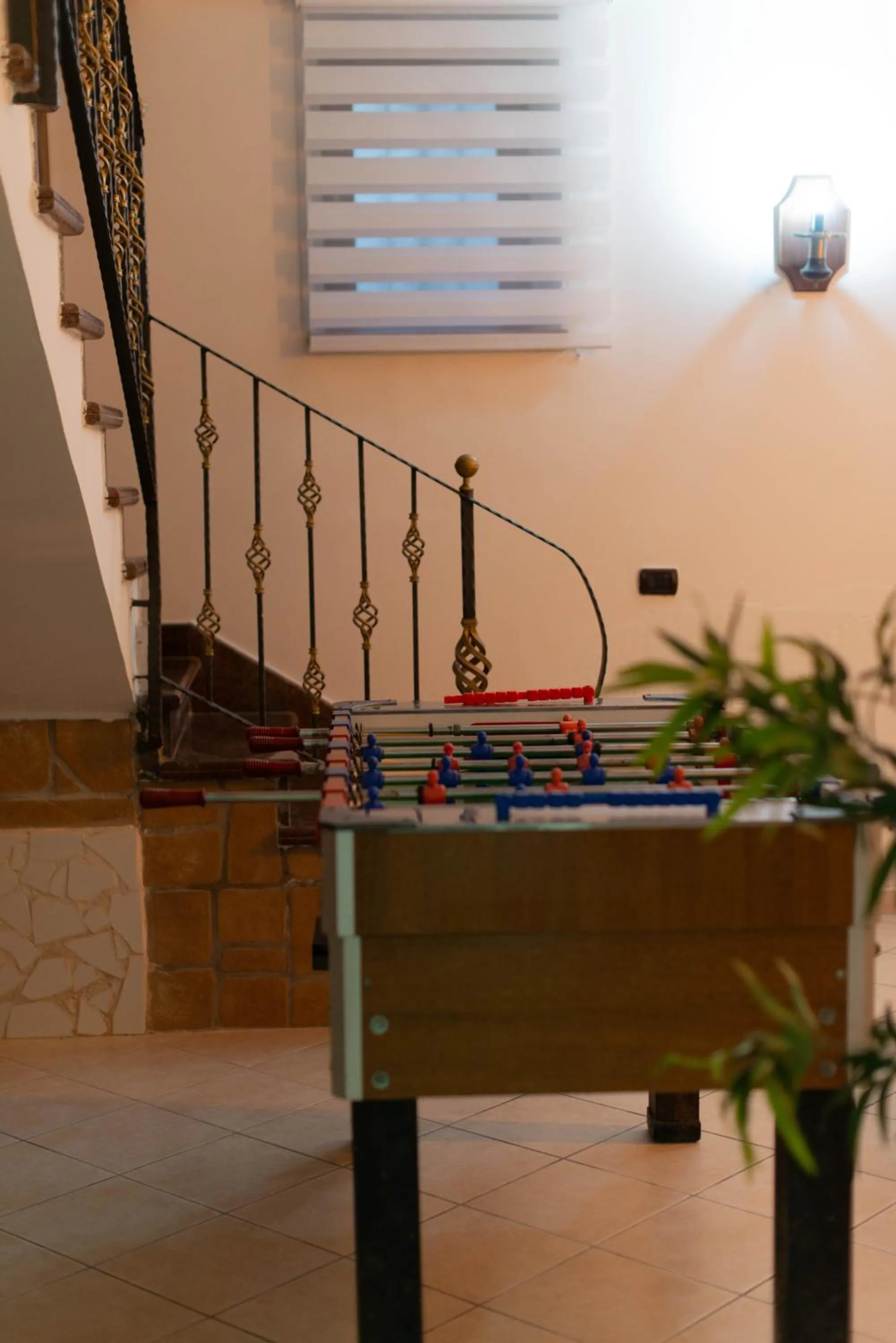 Billiard in loft style taverna con sala giochi