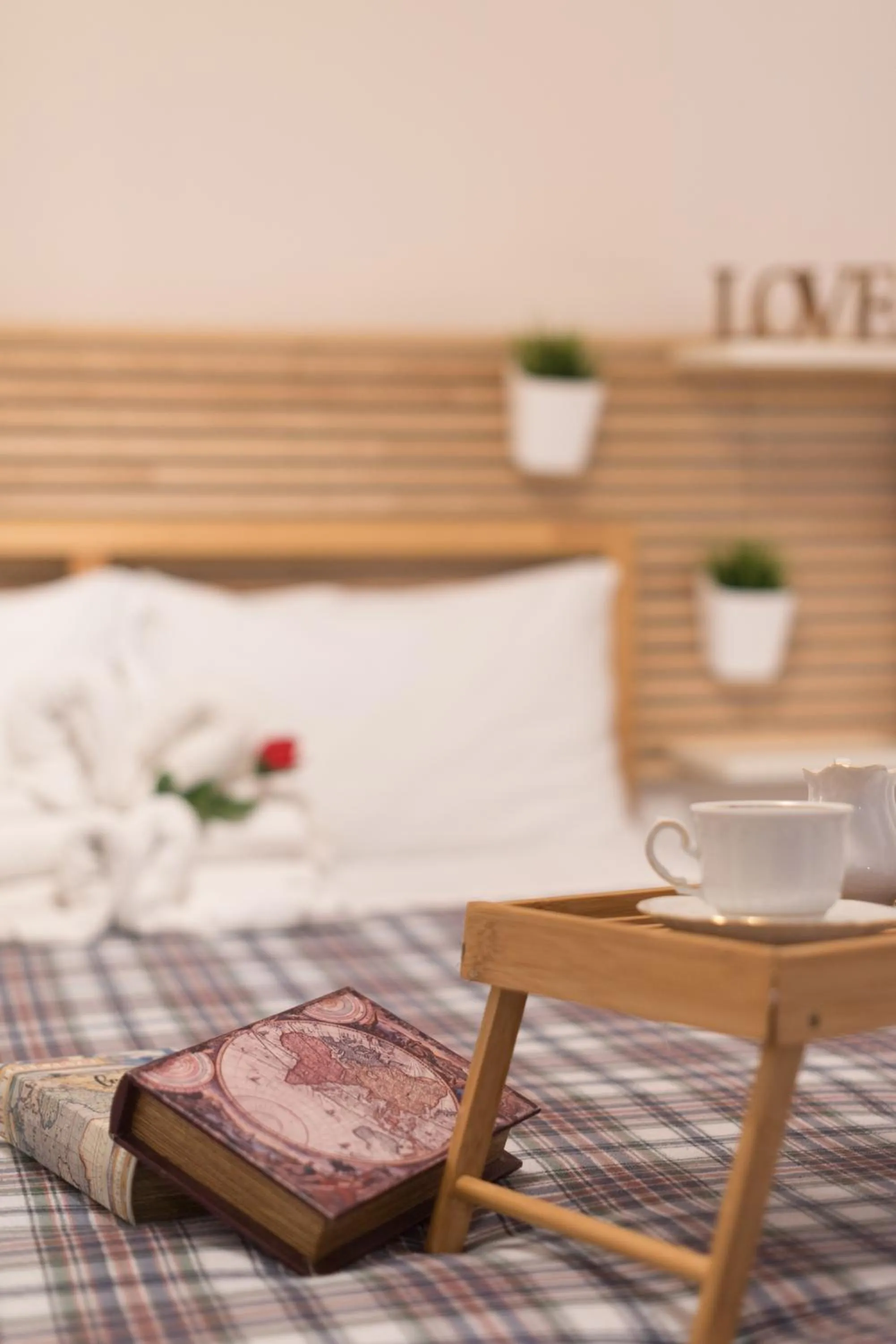 Photo of the whole room, Bed in loft style taverna con sala giochi