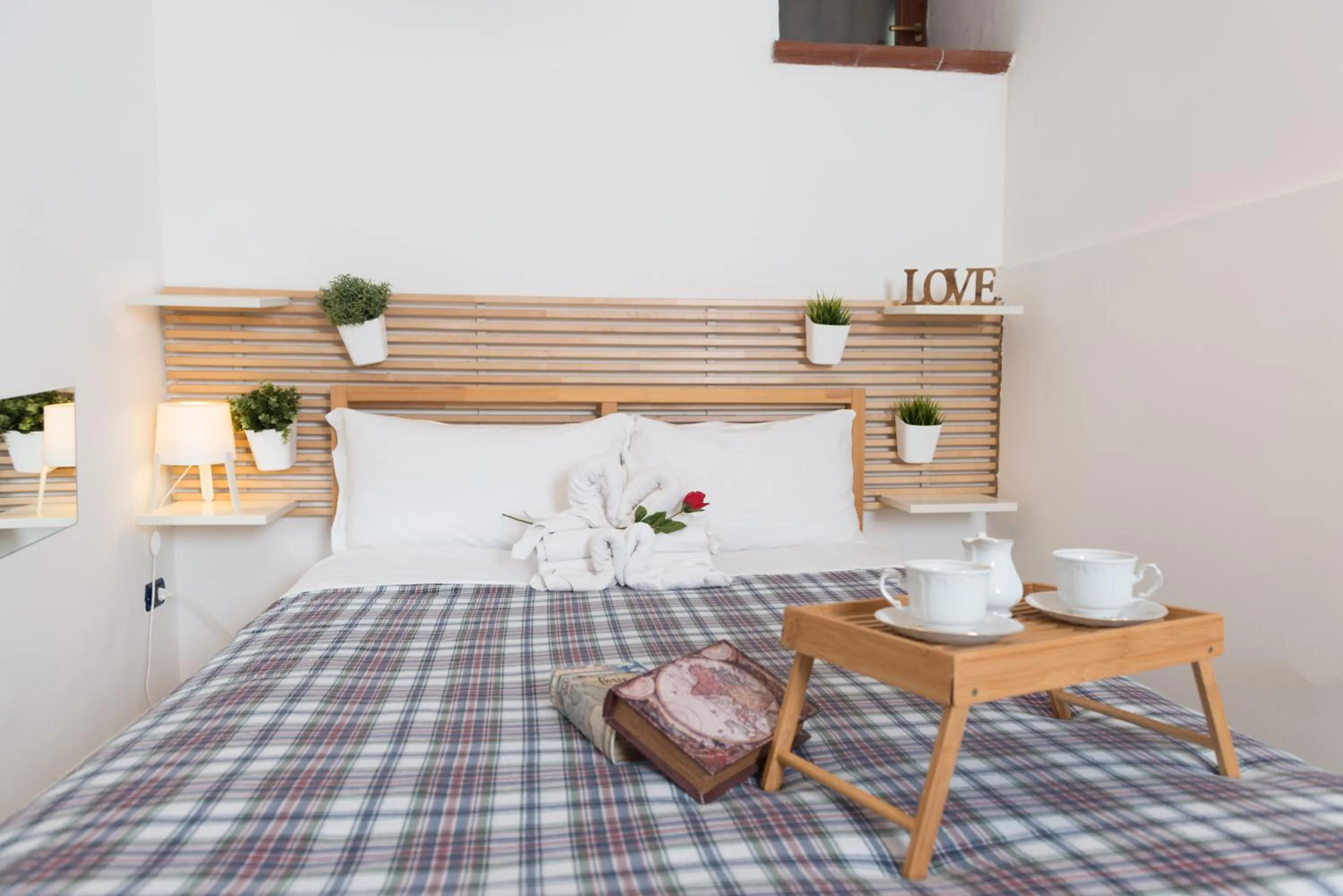 Bed in loft style taverna con sala giochi