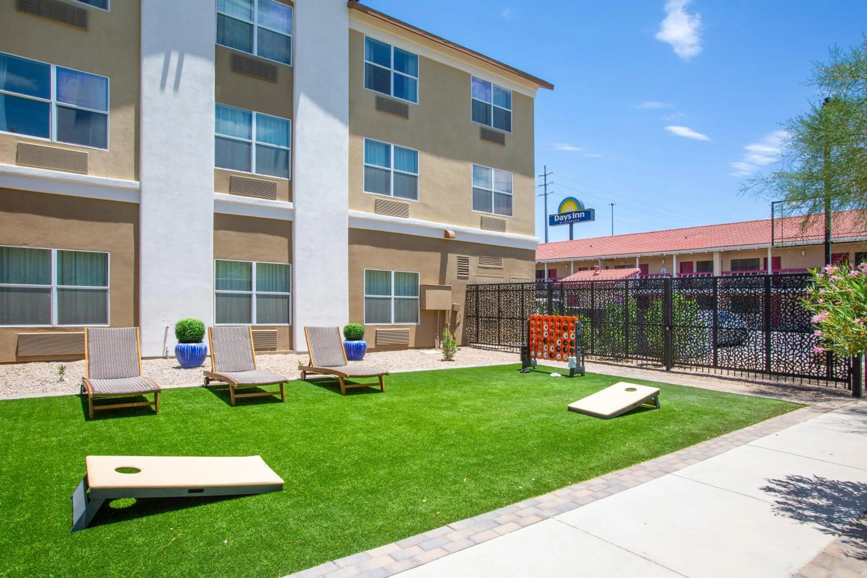 Activities in Country Inn & Suites by Radisson, Tucson City Center AZ