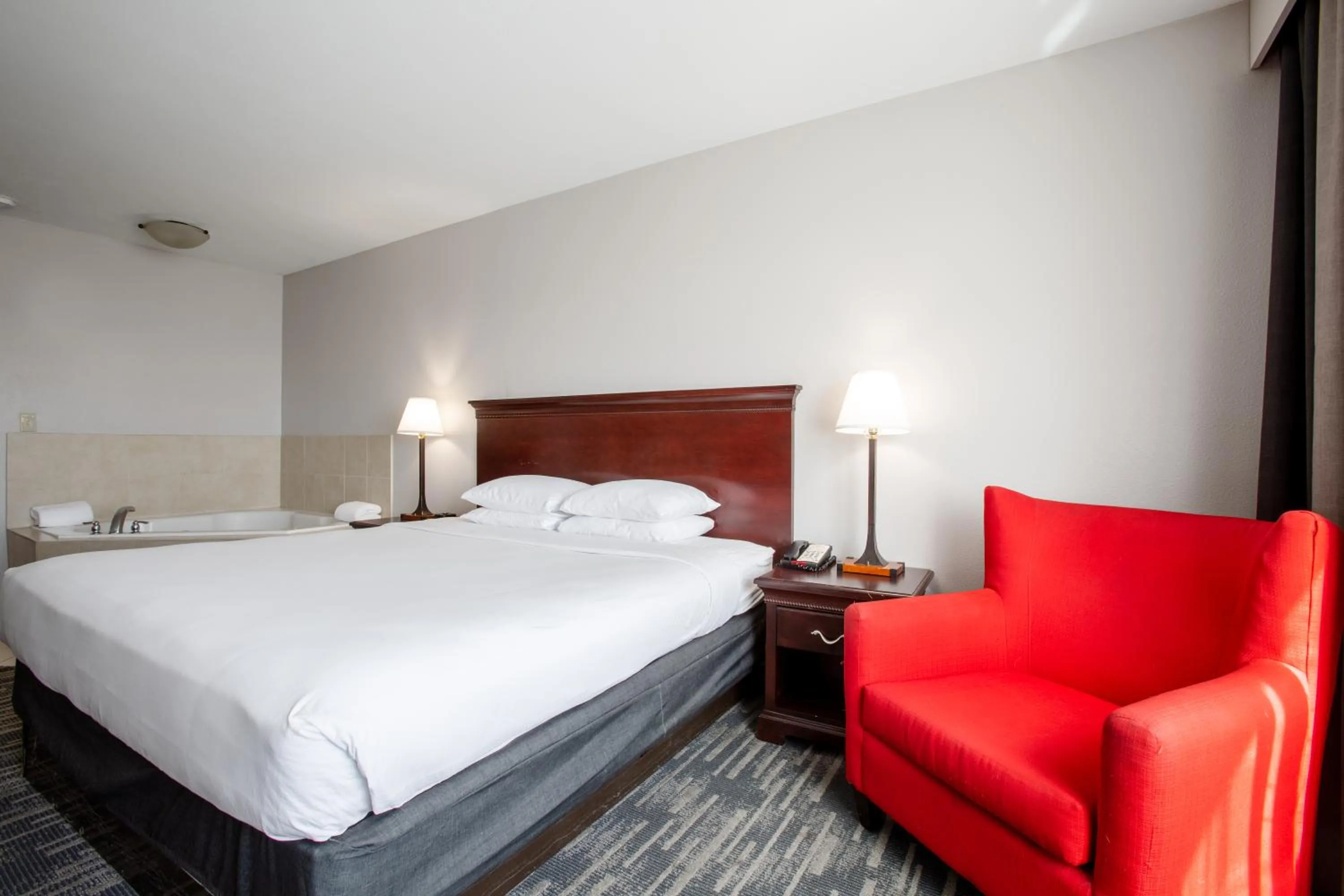 Bed in Country Inn & Suites by Radisson, Tucson City Center AZ