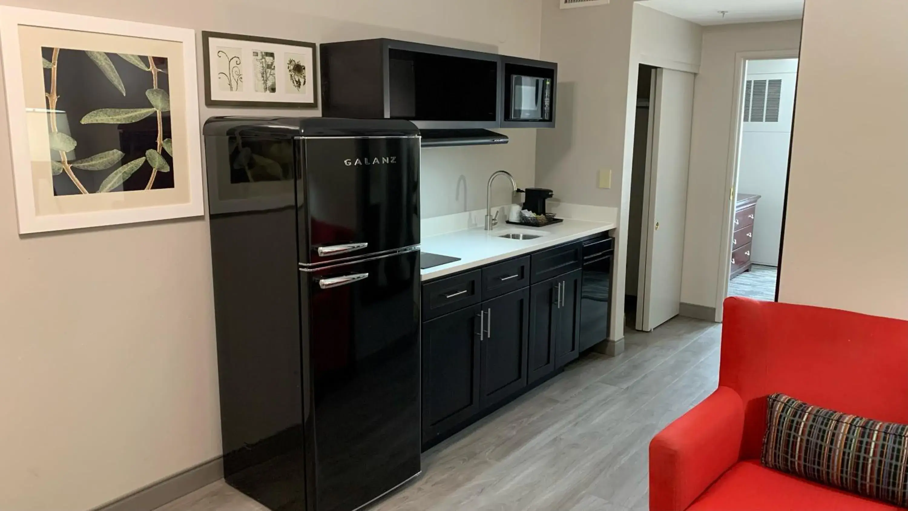 One-Bedroom Suite with Two Queen Beds - Kitchenette in Country Inn & Suites by Radisson, Tucson City Center AZ One-Bedroom Suite with Two Queen Beds - Kitchenette in Country Inn & Suites by Radisson, Tucson City Center AZ