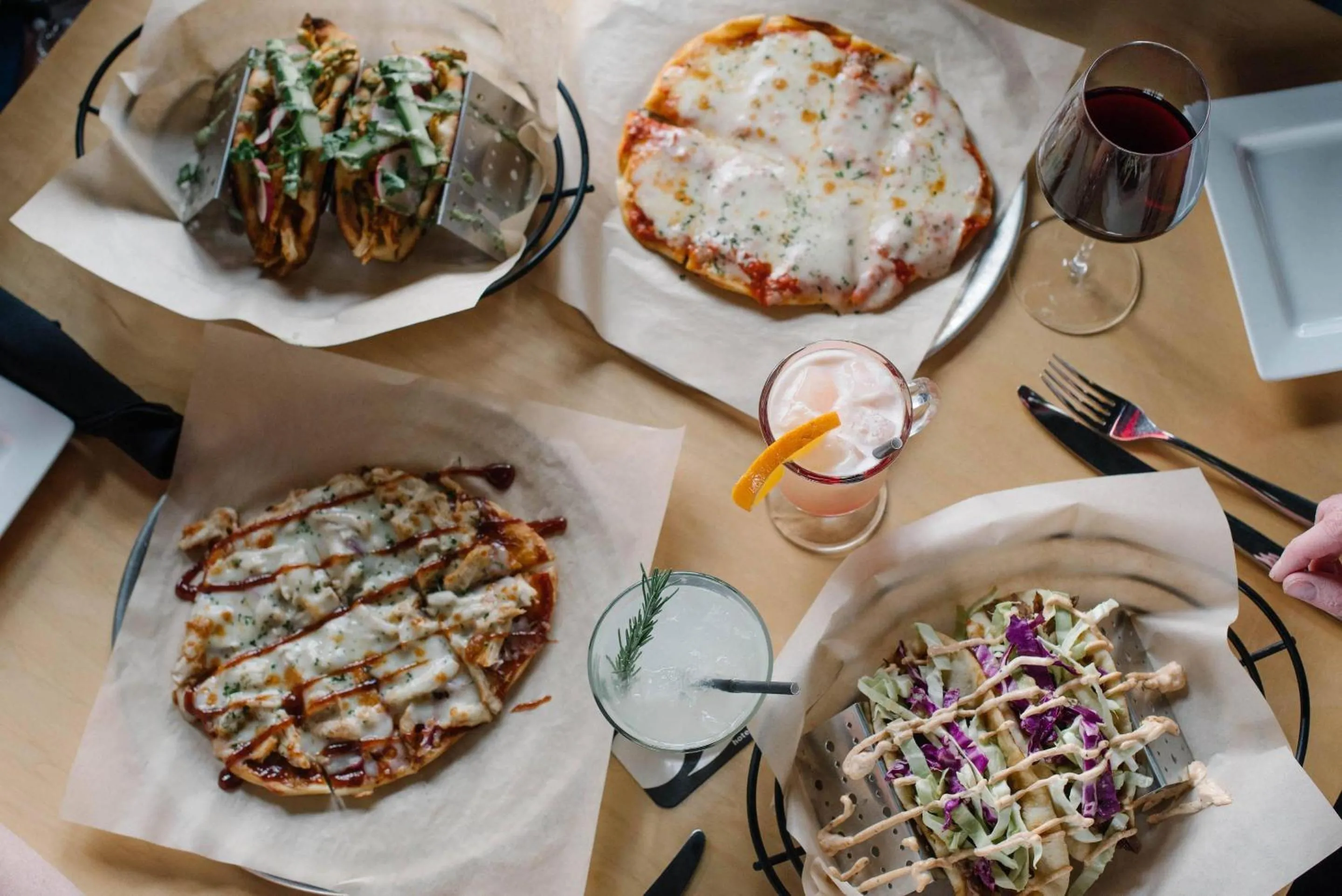 Bedroom in The Highlander Hotel, Ascend Hotel Collection