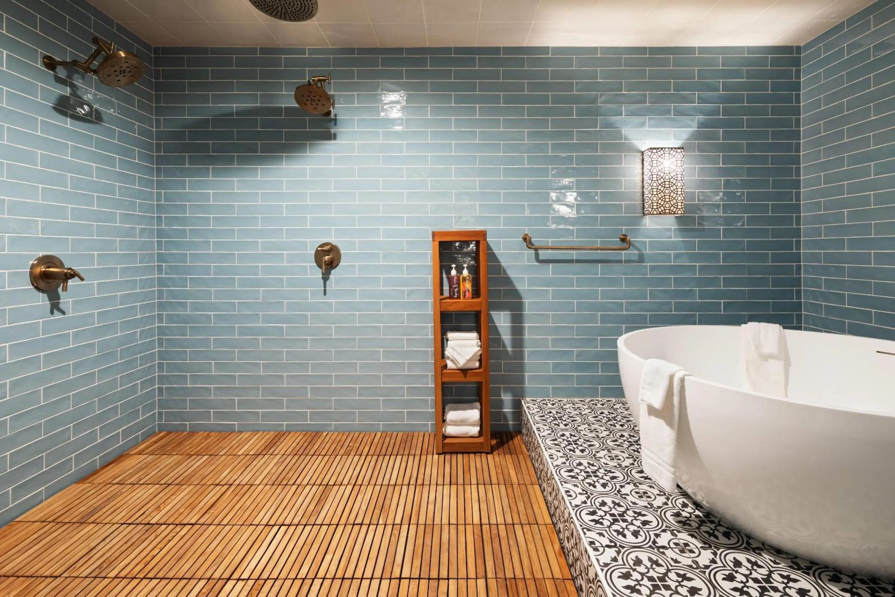 Bedroom in The Highlander Hotel, Ascend Hotel Collection