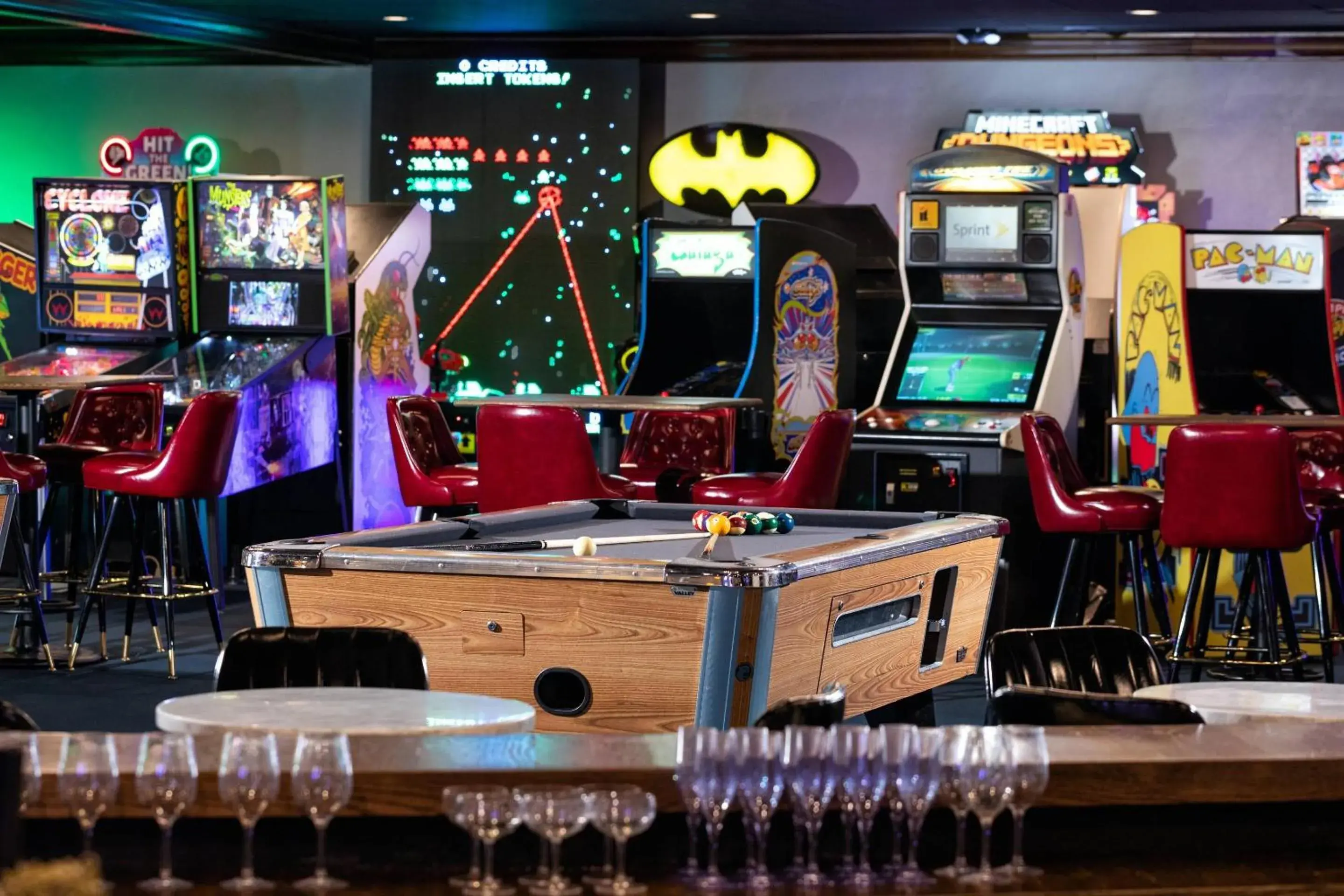 Lounge or bar in The Highlander Hotel, Ascend Hotel Collection Lounge or bar in The Highlander Hotel, Ascend Hotel Collection