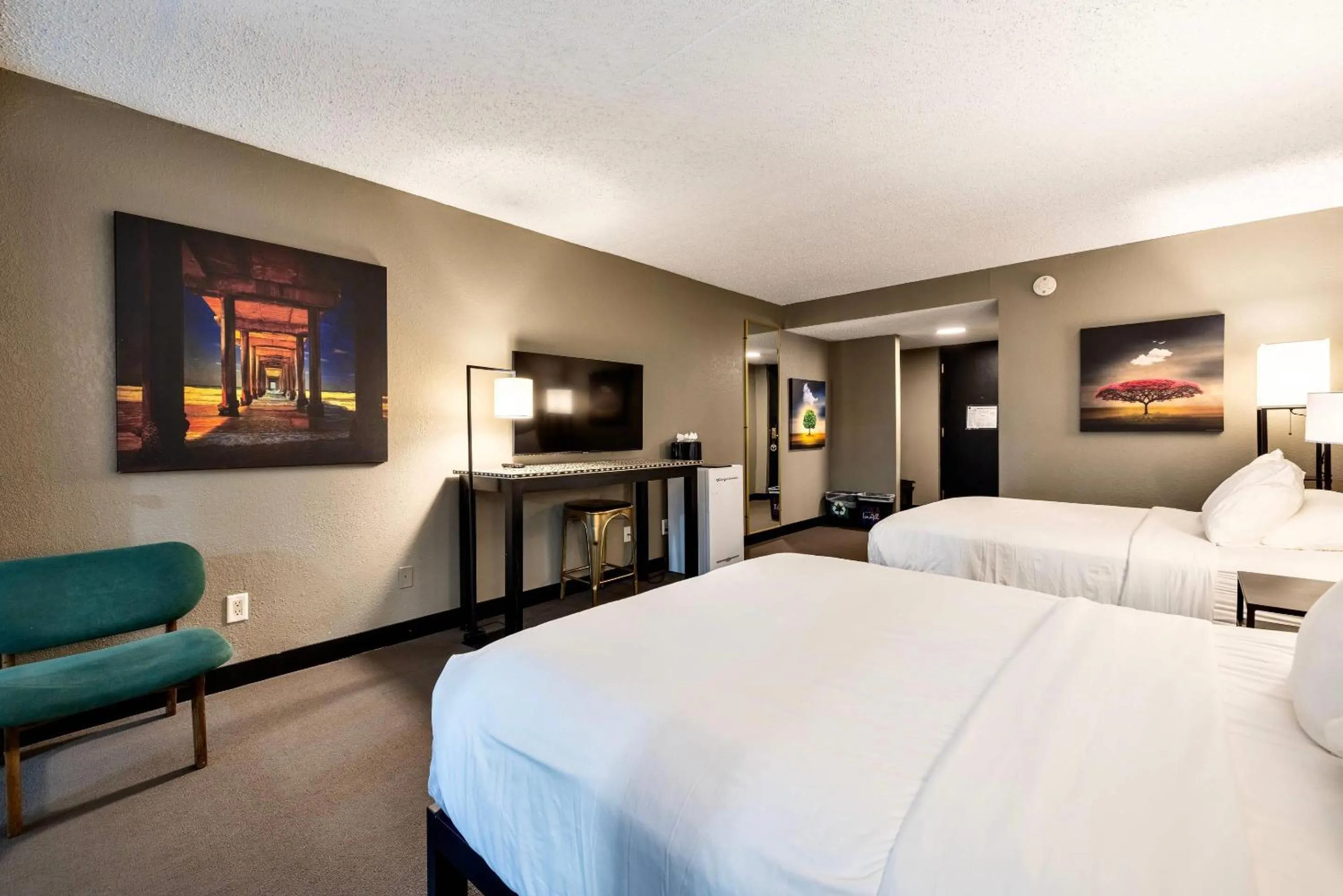 Bedroom, Bed in The Highlander Hotel, Ascend Hotel Collection