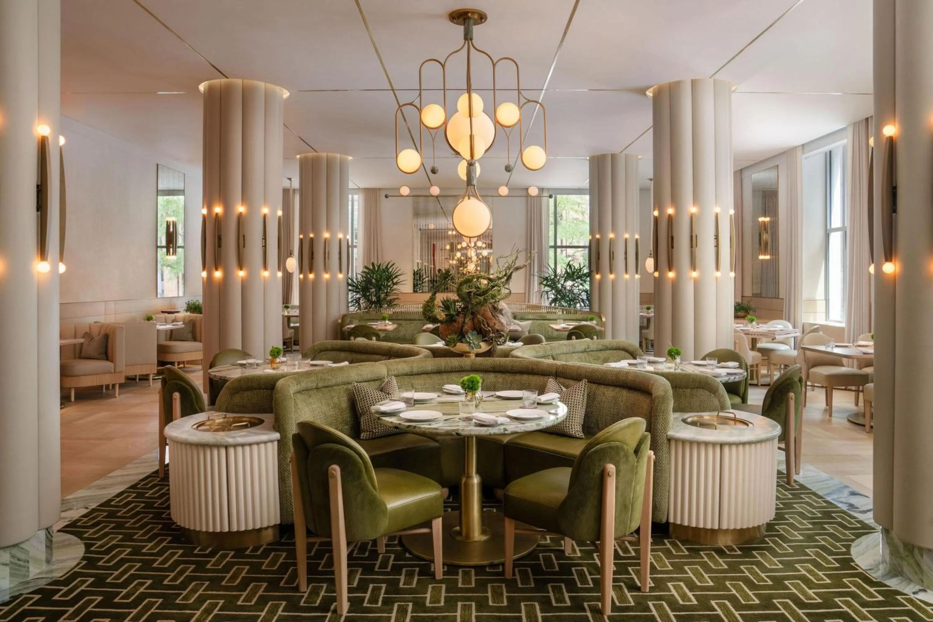 Restaurant/places to eat in Waldorf Astoria New York