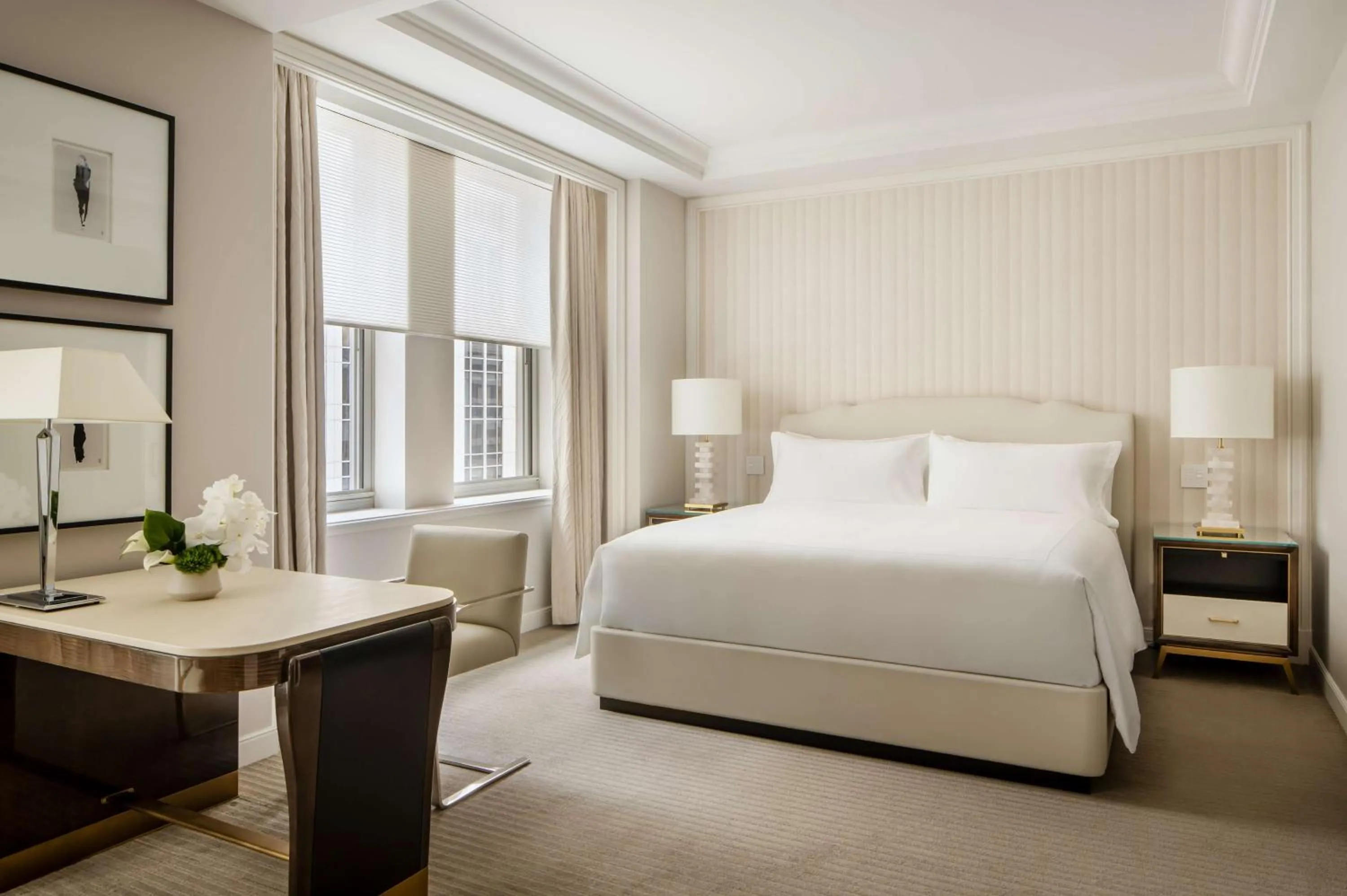 Bed in Waldorf Astoria New York