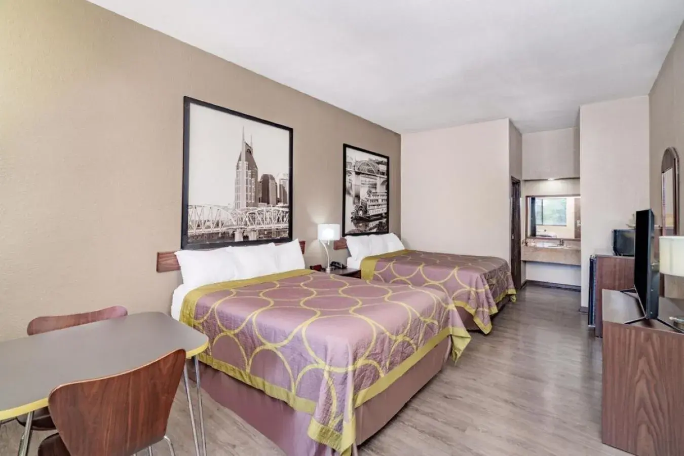 Photo of the whole room, Bed in Super 8 by Wyndham Columbia Photo of the whole room, Bed in Super 8 by Wyndham Columbia