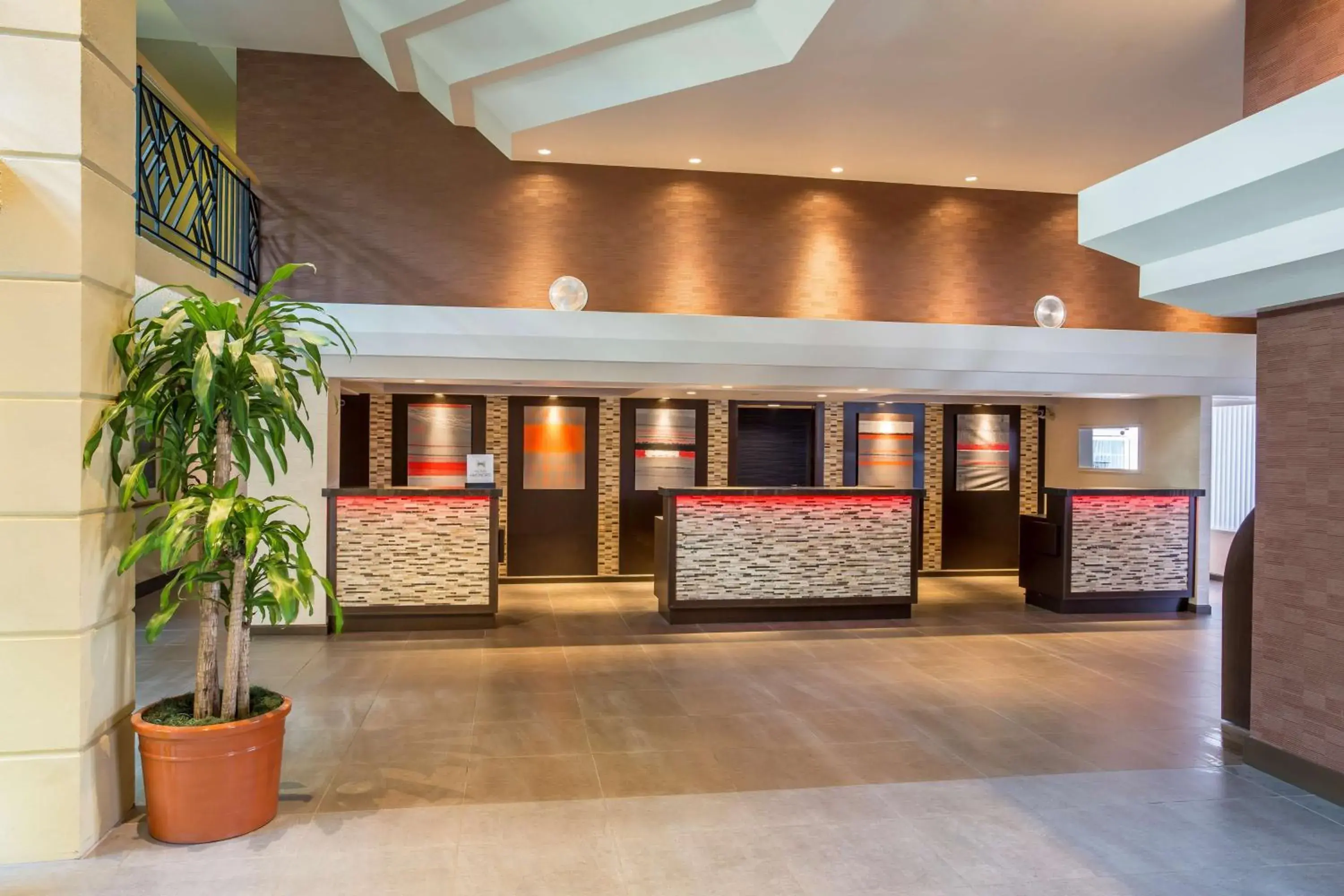Lobby or reception in Embassy Suites by Hilton Piscataway Somerset Lobby or reception in Embassy Suites by Hilton Piscataway Somerset