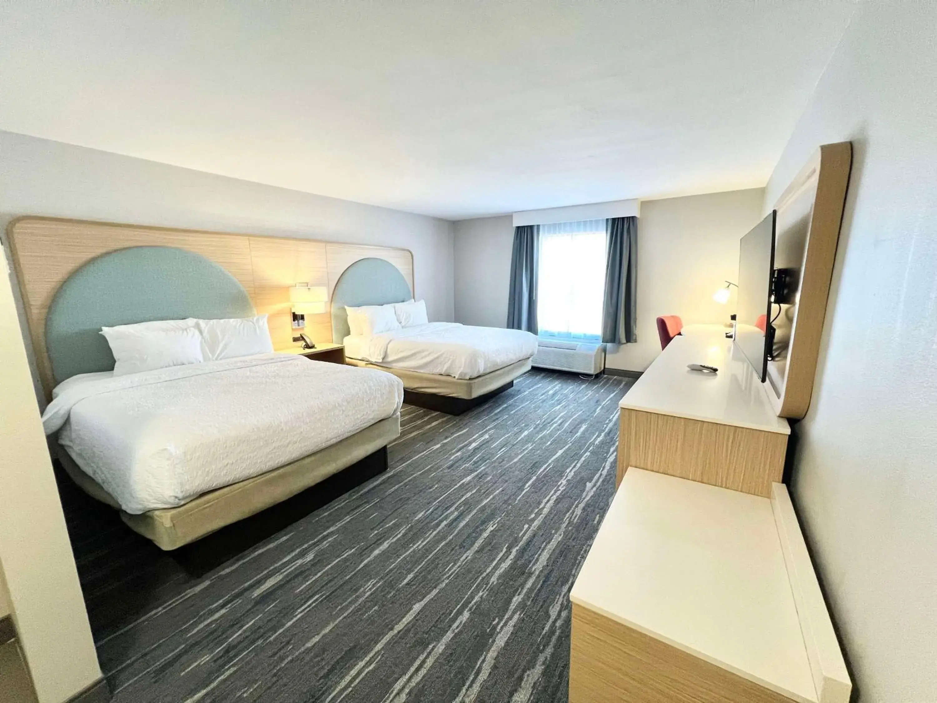 Bed in Hampton Inn Stony Creek Bed in Hampton Inn Stony Creek