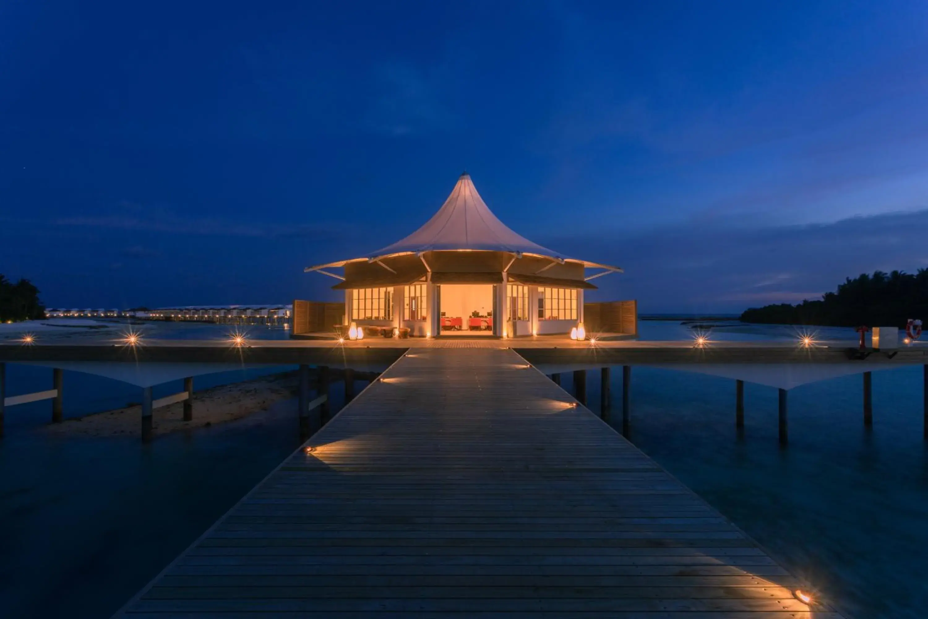 Property building in Cinnamon Hakuraa Huraa Maldives - All Inclusive Adults-Only Escape with One-way Free Speedboat Property building in Cinnamon Hakuraa Huraa Maldives - All Inclusive Adults-Only Escape with One-way Free Speedboat