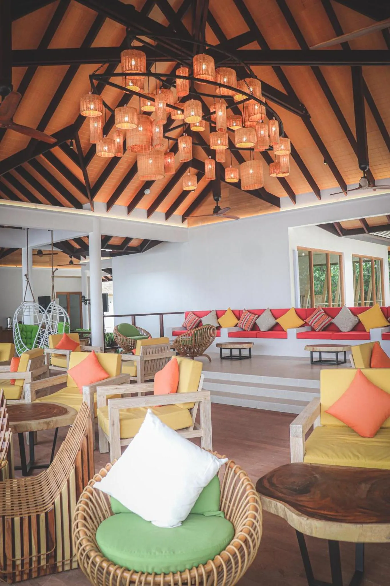 Lounge or bar in Cinnamon Hakuraa Huraa Maldives - All Inclusive Adults-Only Escape with One-way Free Speedboat
