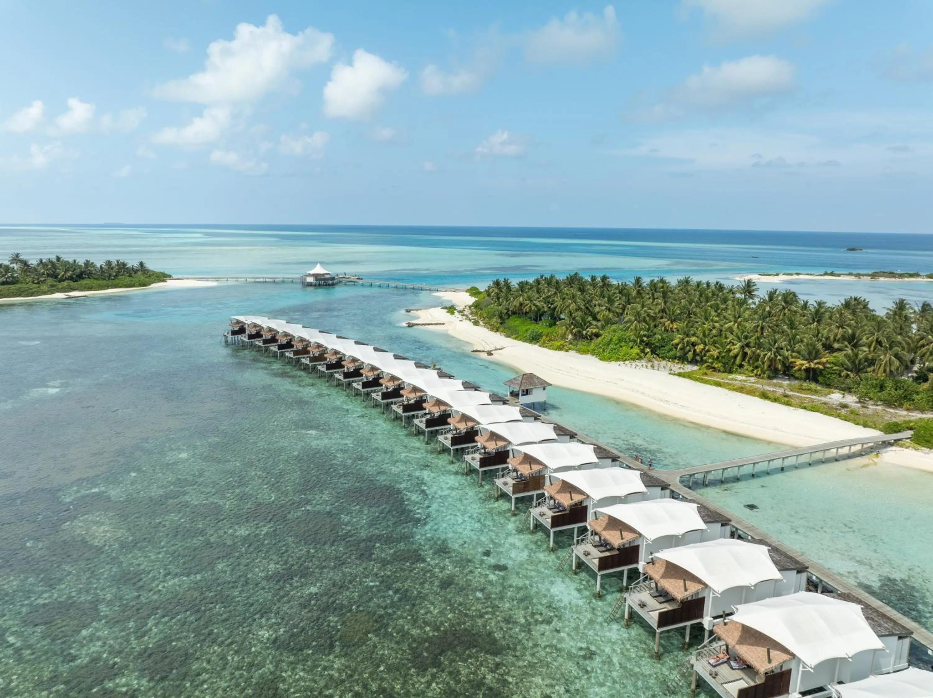 Day in Cinnamon Hakuraa Huraa Maldives - All Inclusive Adults-Only Escape with One-way Free Speedboat