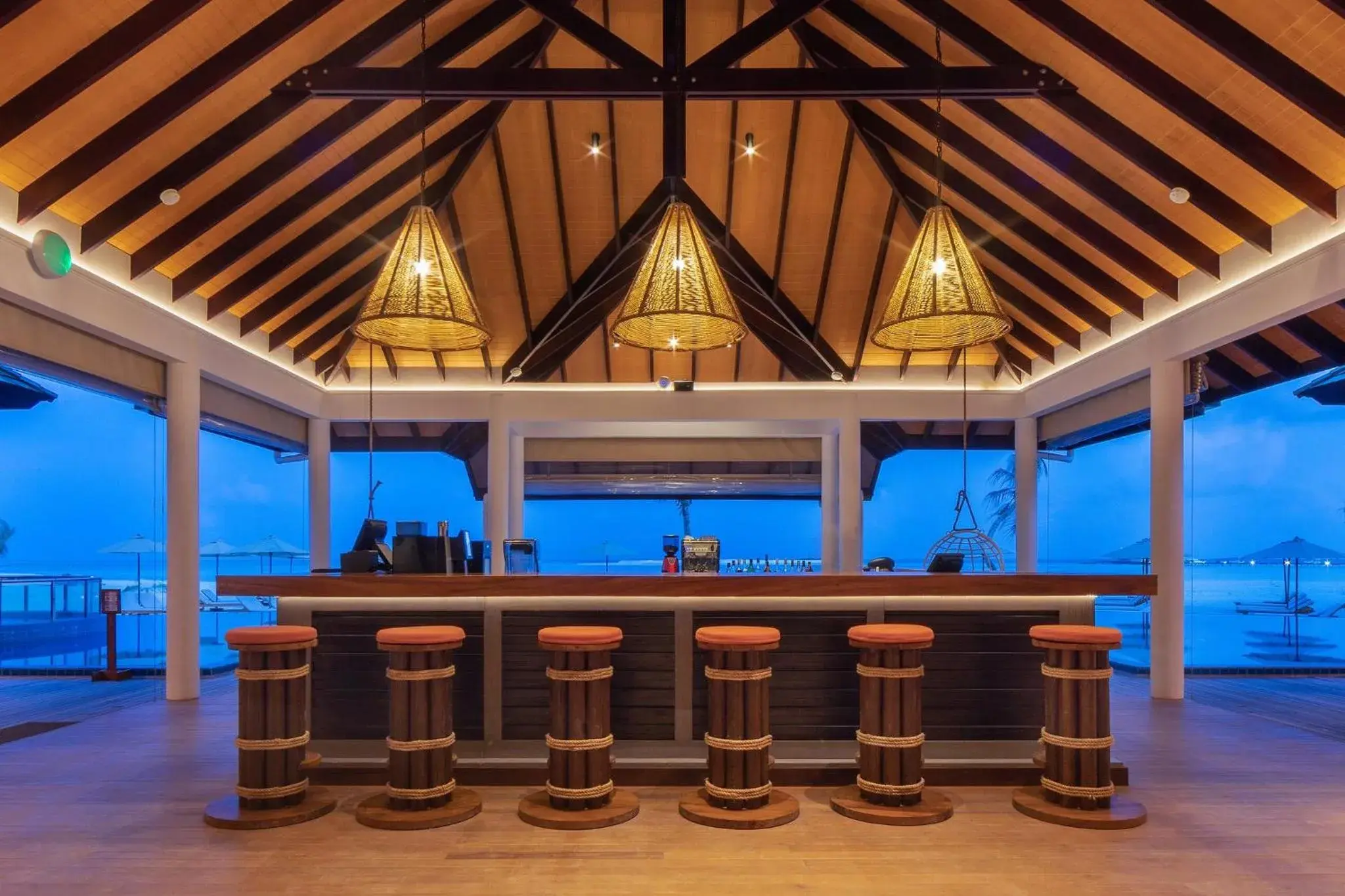 Lounge or bar in Cinnamon Hakuraa Huraa Maldives - All Inclusive Adults-Only Escape with One-way Free Speedboat Lounge or bar in Cinnamon Hakuraa Huraa Maldives - All Inclusive Adults-Only Escape with One-way Free Speedboat