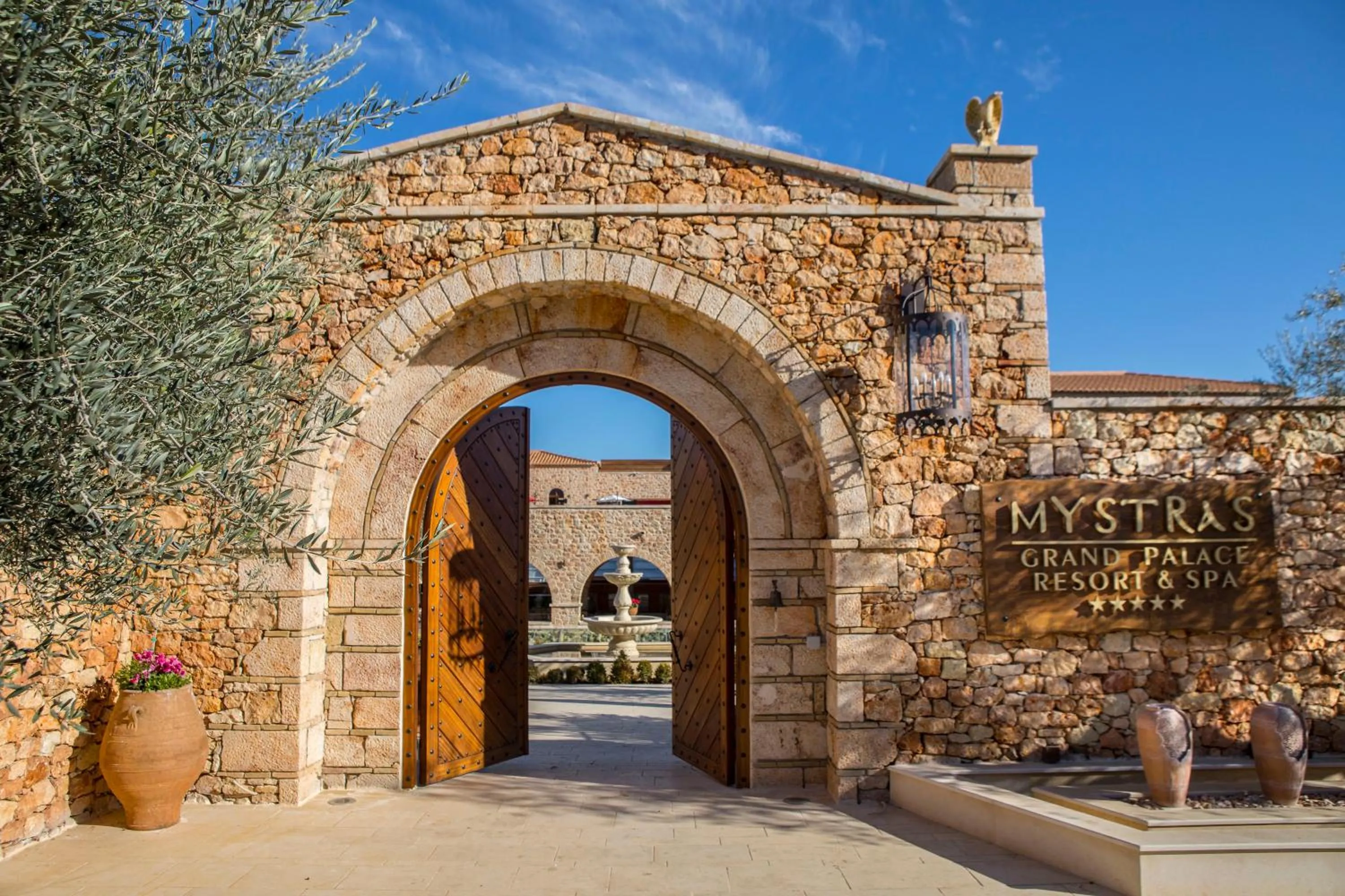 Facade/entrance in Mystras Grand Palace Resort & Spa