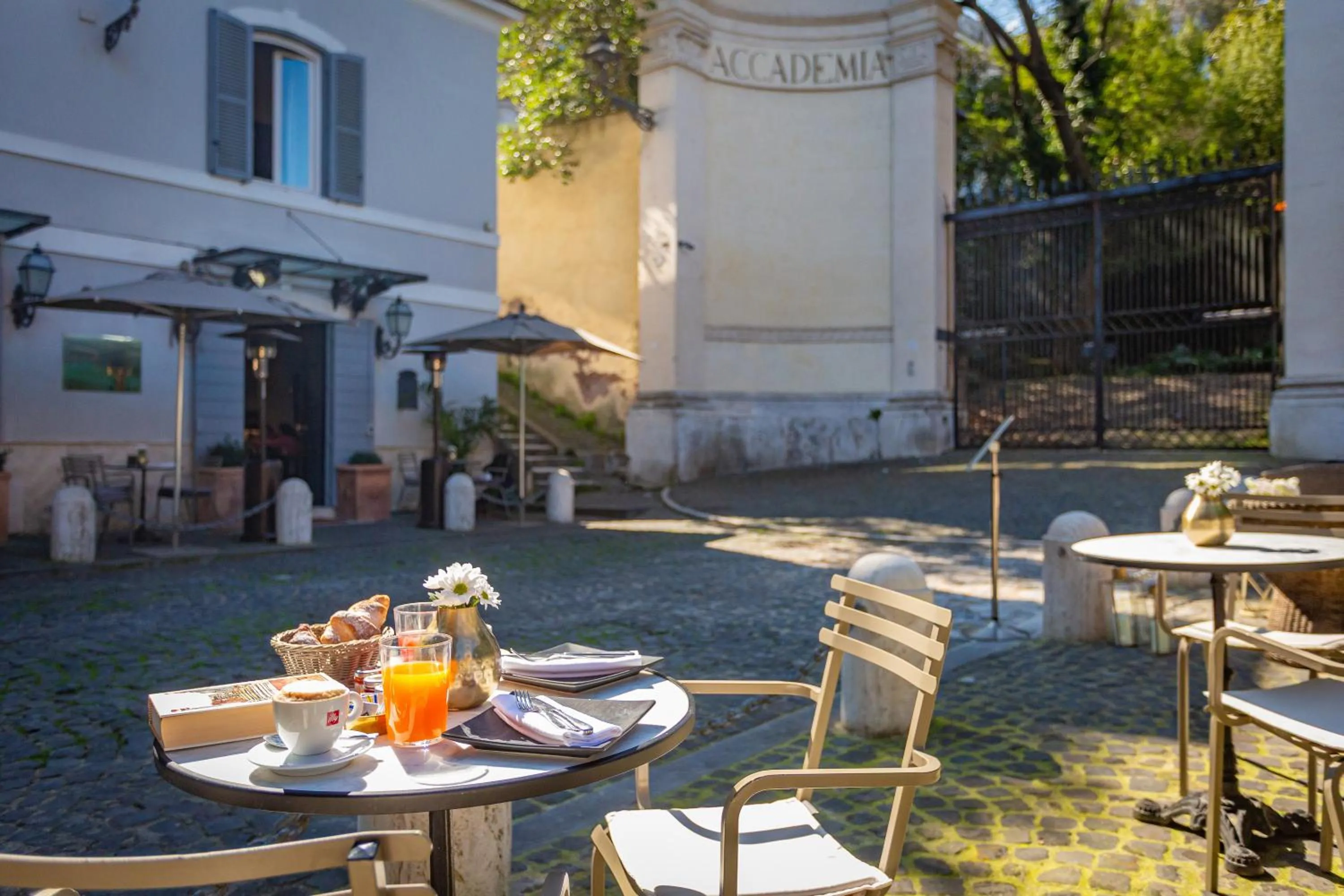 Restaurant/places to eat in Hotel Parrasio