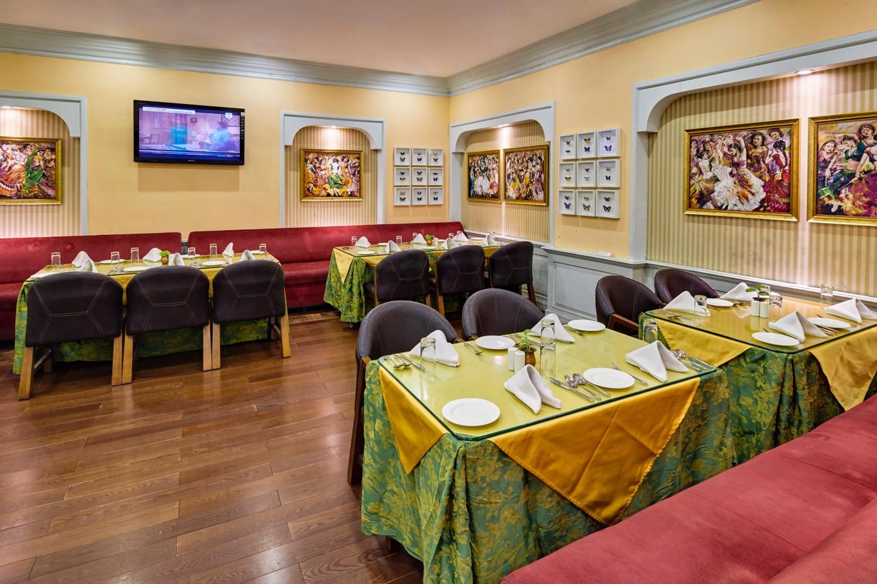 Restaurant/places to eat in Mayfair Rourkela