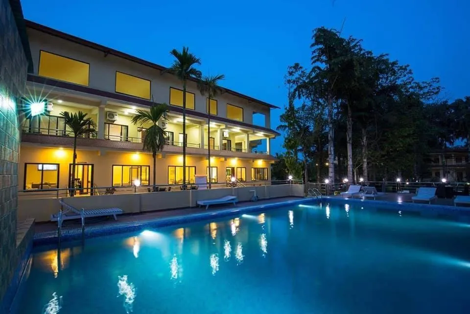 Hotel Rainforest