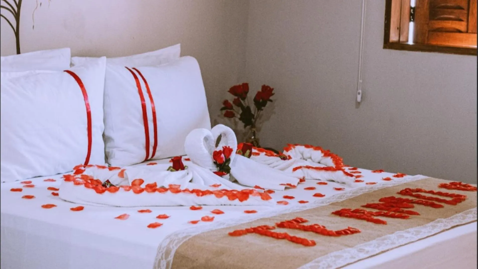 Decorative detail, Bed in Recanto das Carpas