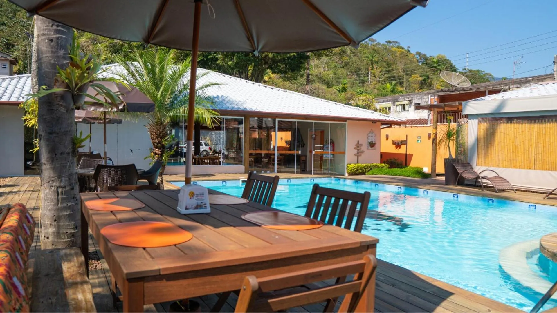 Swimming pool in Recanto das Carpas