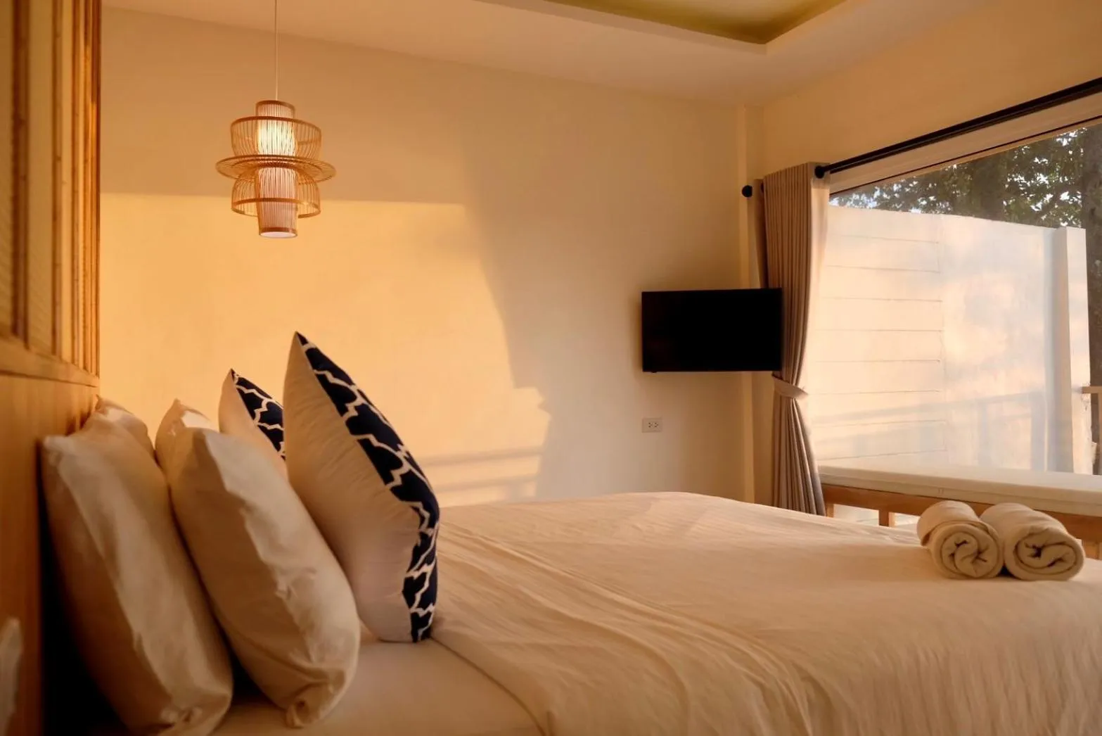 Bed in Siam Beach Resort