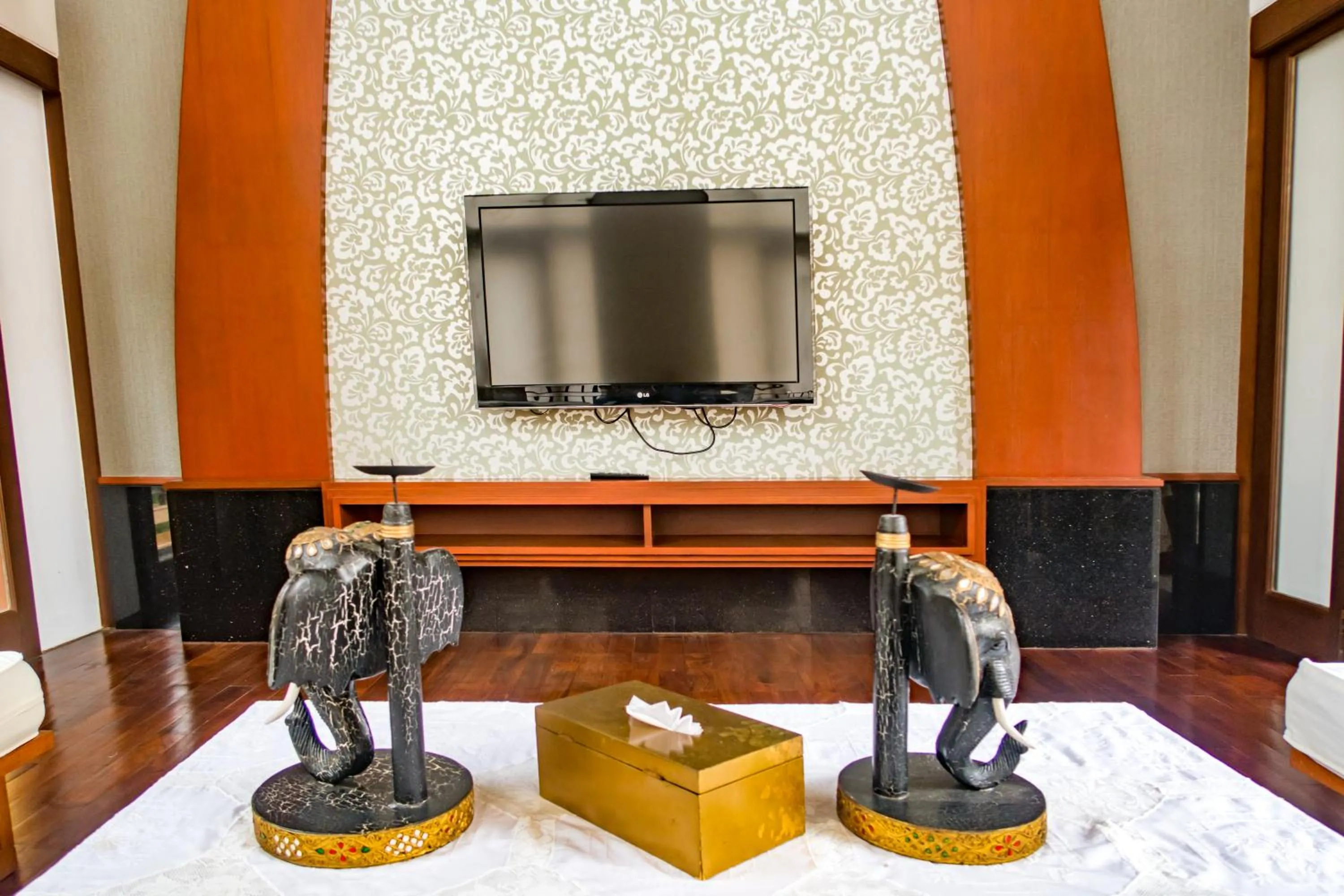 TV and multimedia in Pawanthorn Samui - SHA Plus