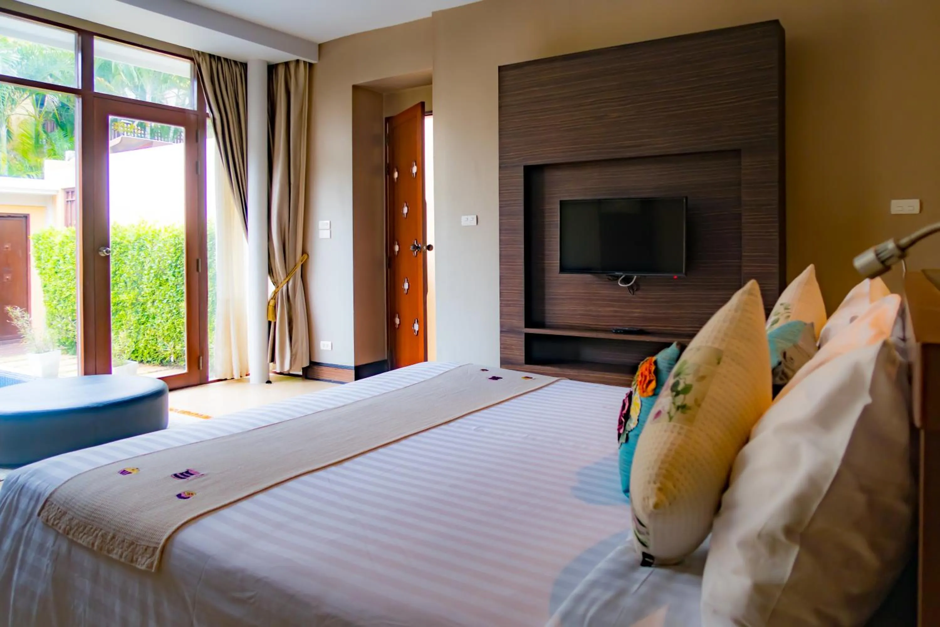 Bed in Pawanthorn Samui - SHA Plus