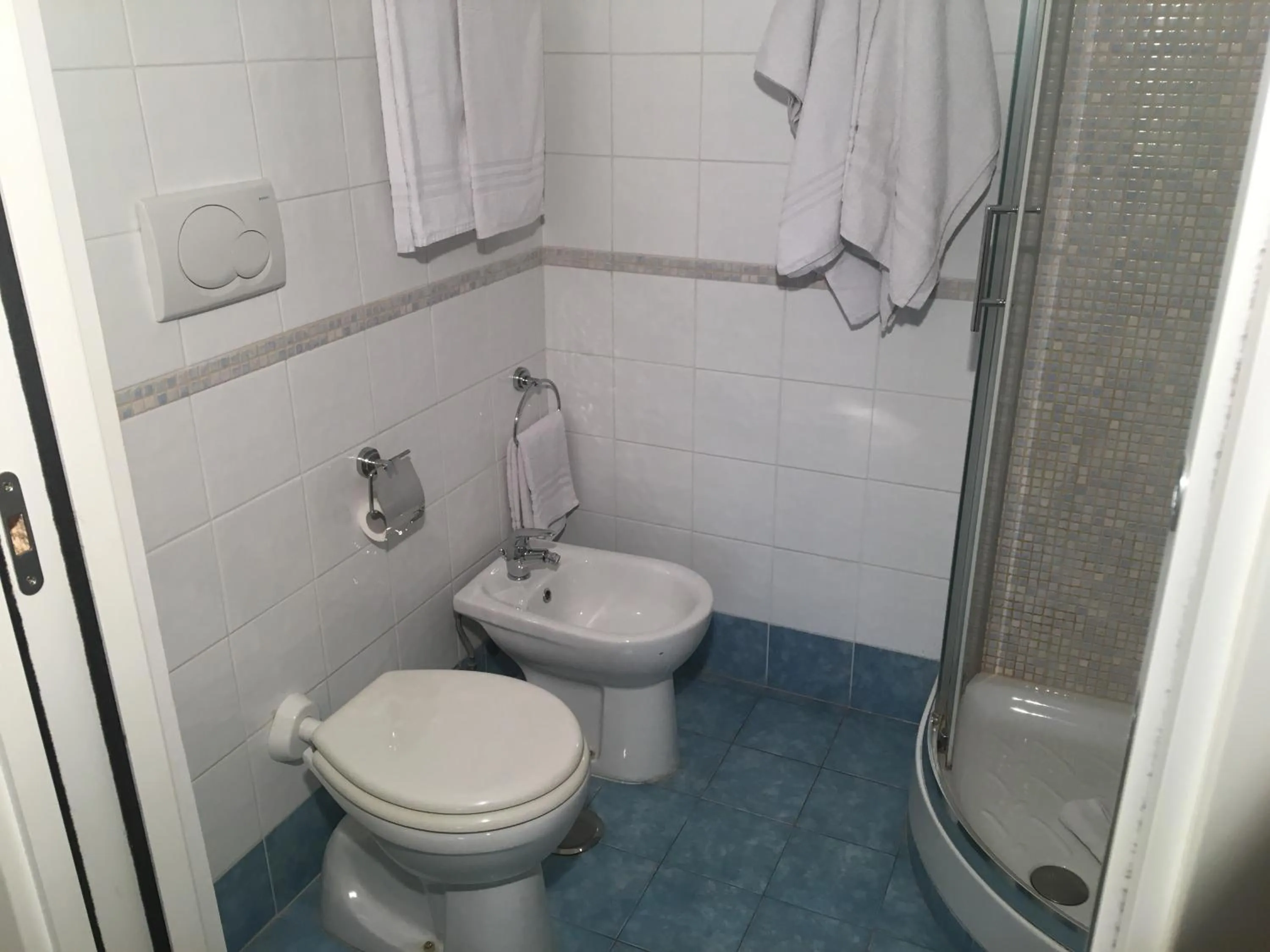 Shower in La Fabbrica di San Pietro B&B