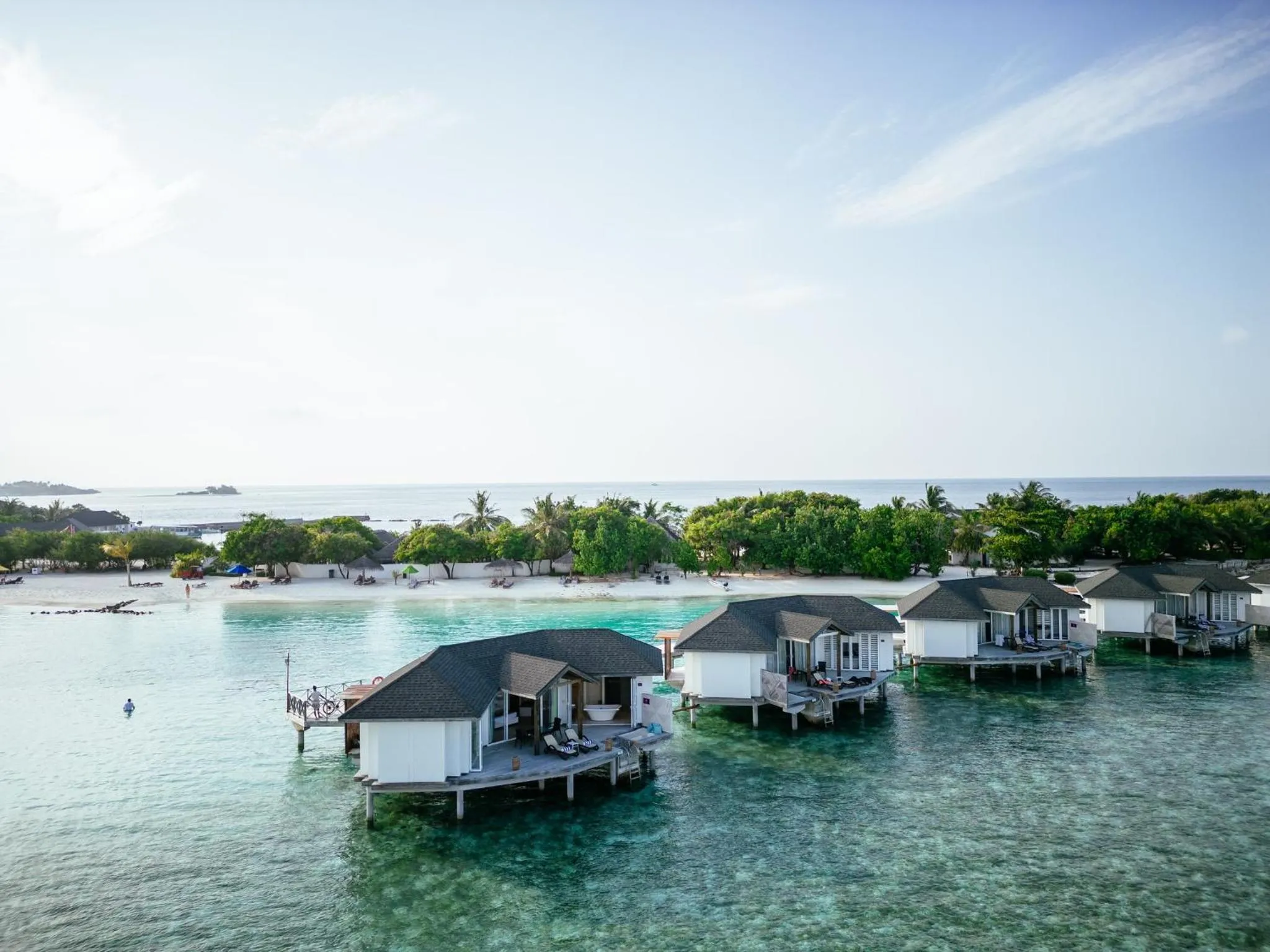 Property building in Cinnamon Dhonveli Maldives - Free One-Way Speedboat and 02 Kids Under 12 Stay & Dine Free