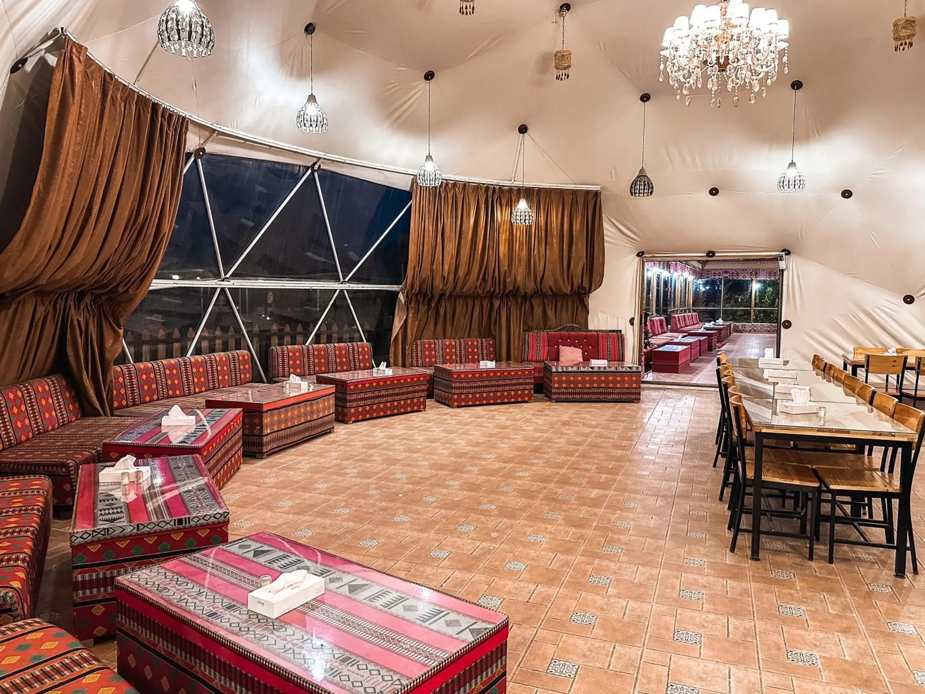 Restaurant/places to eat in Hasan Zawaideh Camp Restaurant/places to eat in Hasan Zawaideh Camp