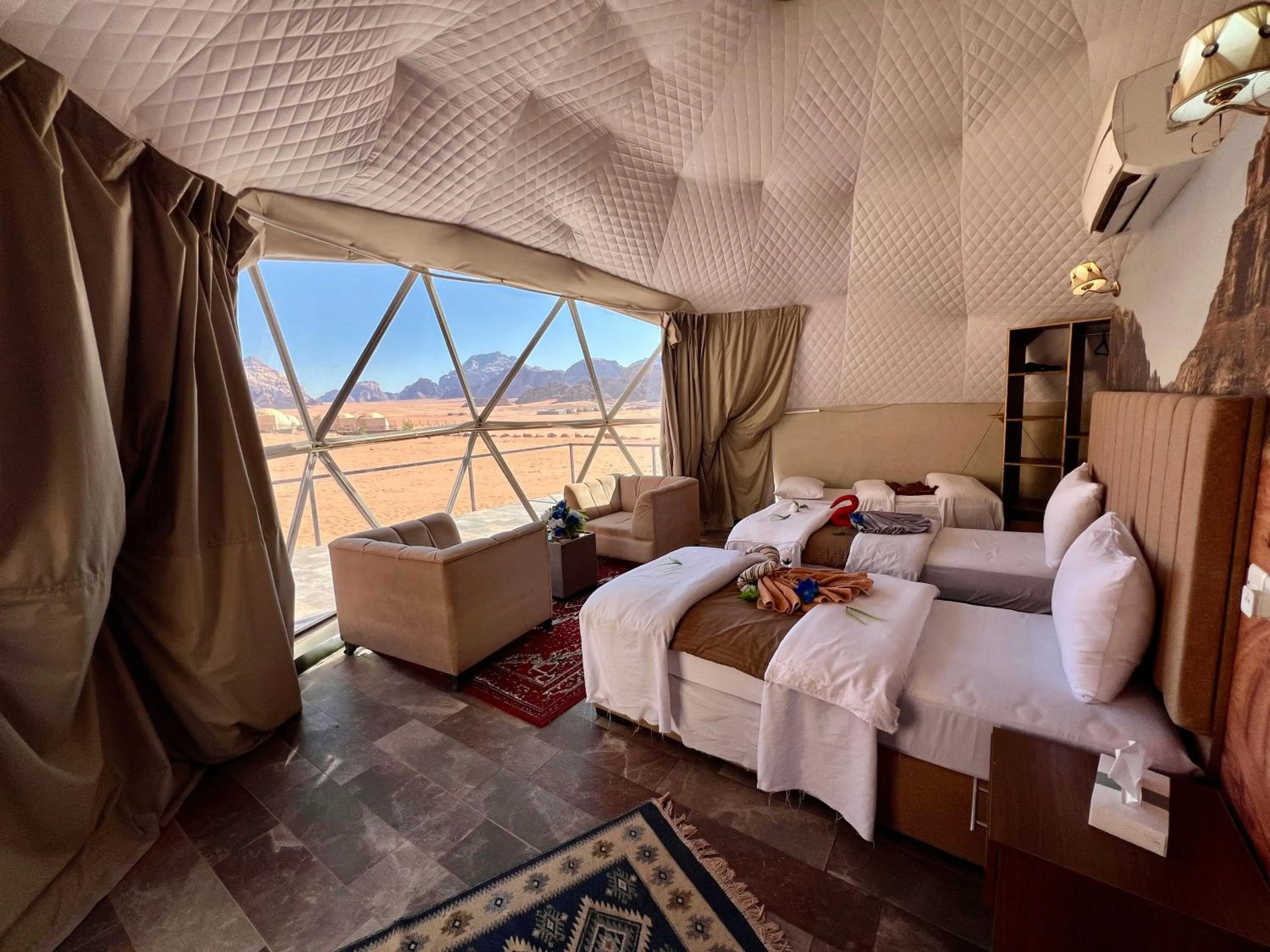 Natural landscape, Bed in Hasan Zawaideh Camp