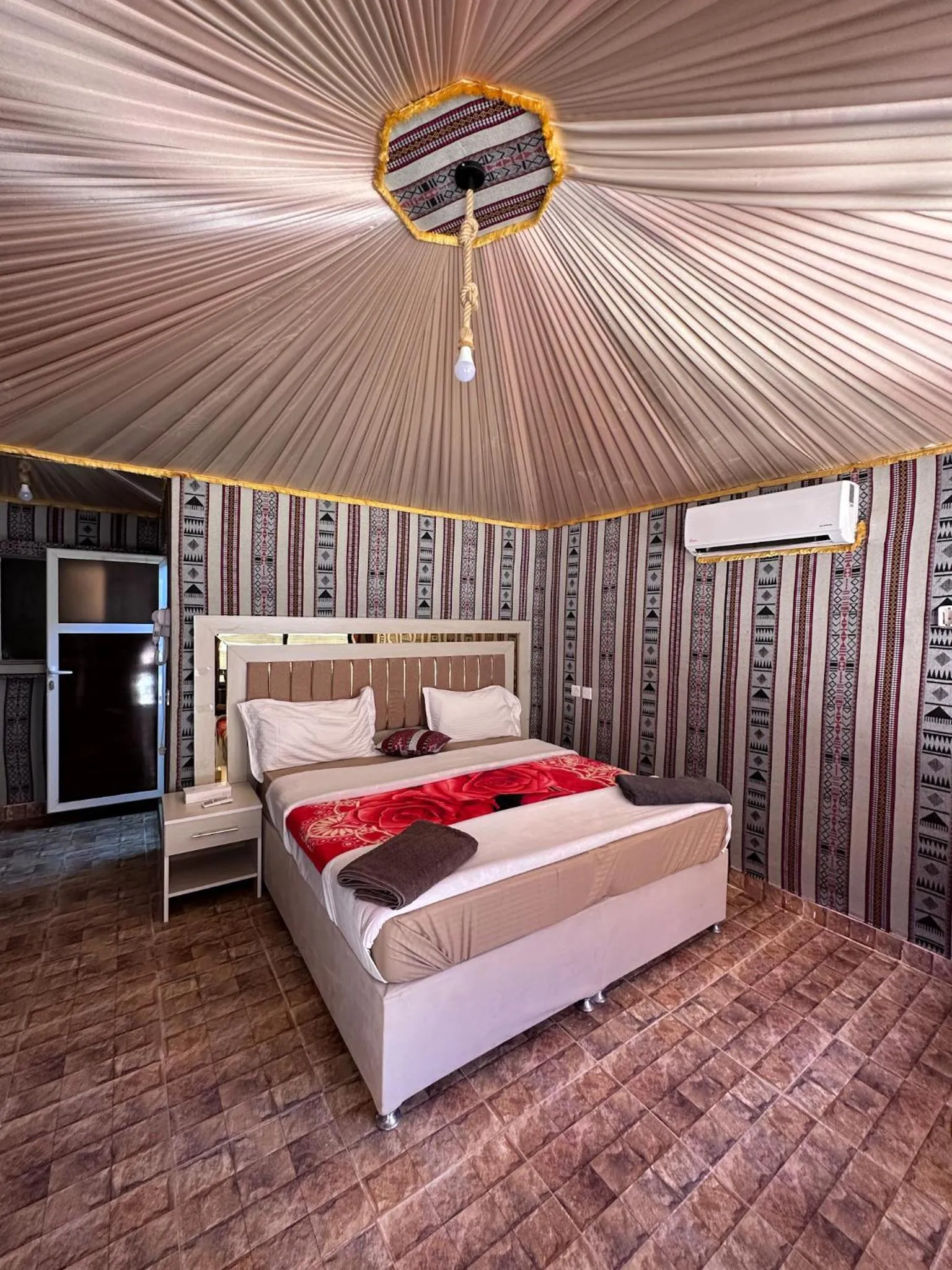 Bed in Hasan Zawaideh Camp