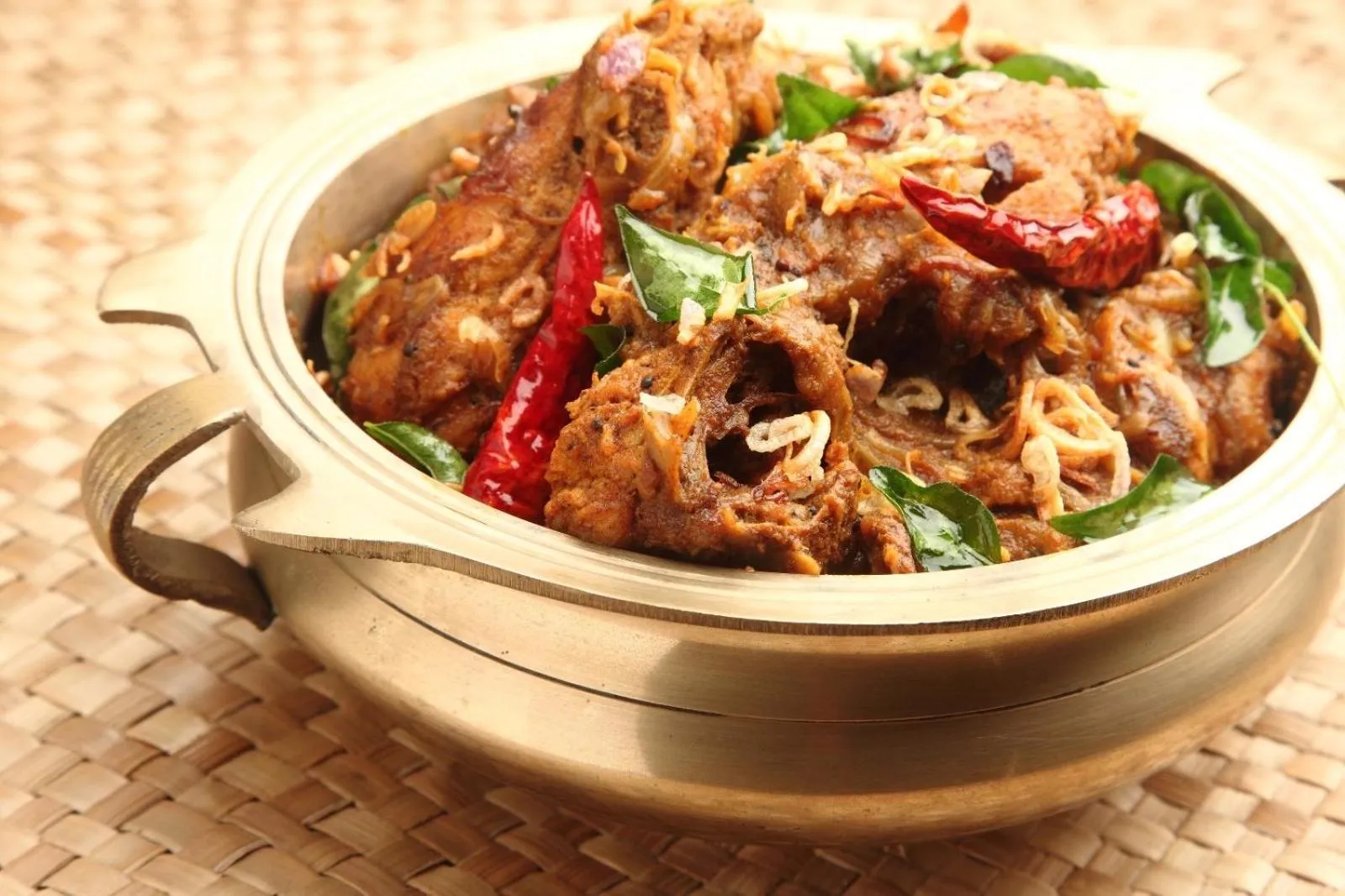 Food and drinks in Abad Harmonia Ayurvedic Beach Resort