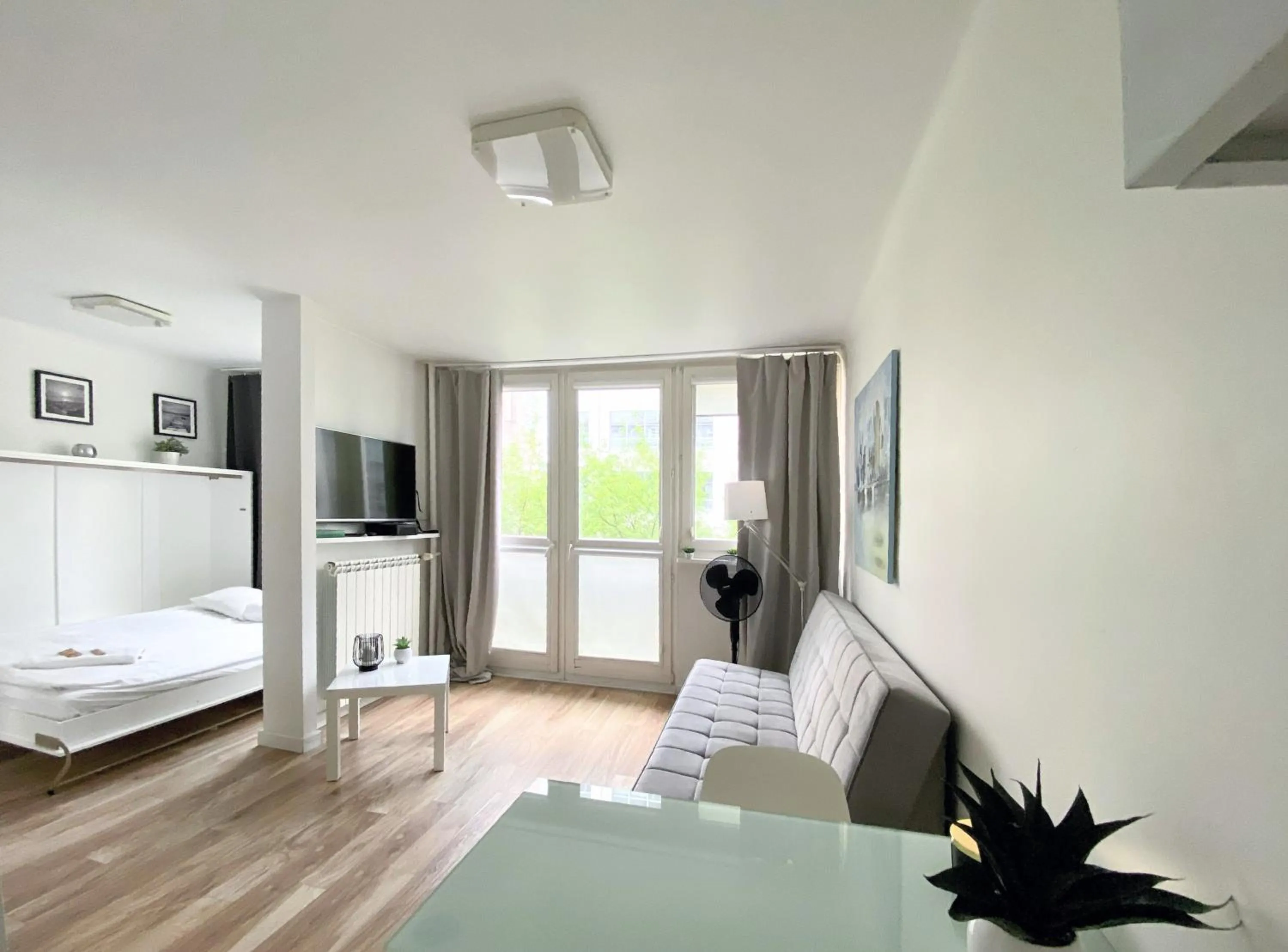 Bed in Warsaw Concierge Rondo ONZ