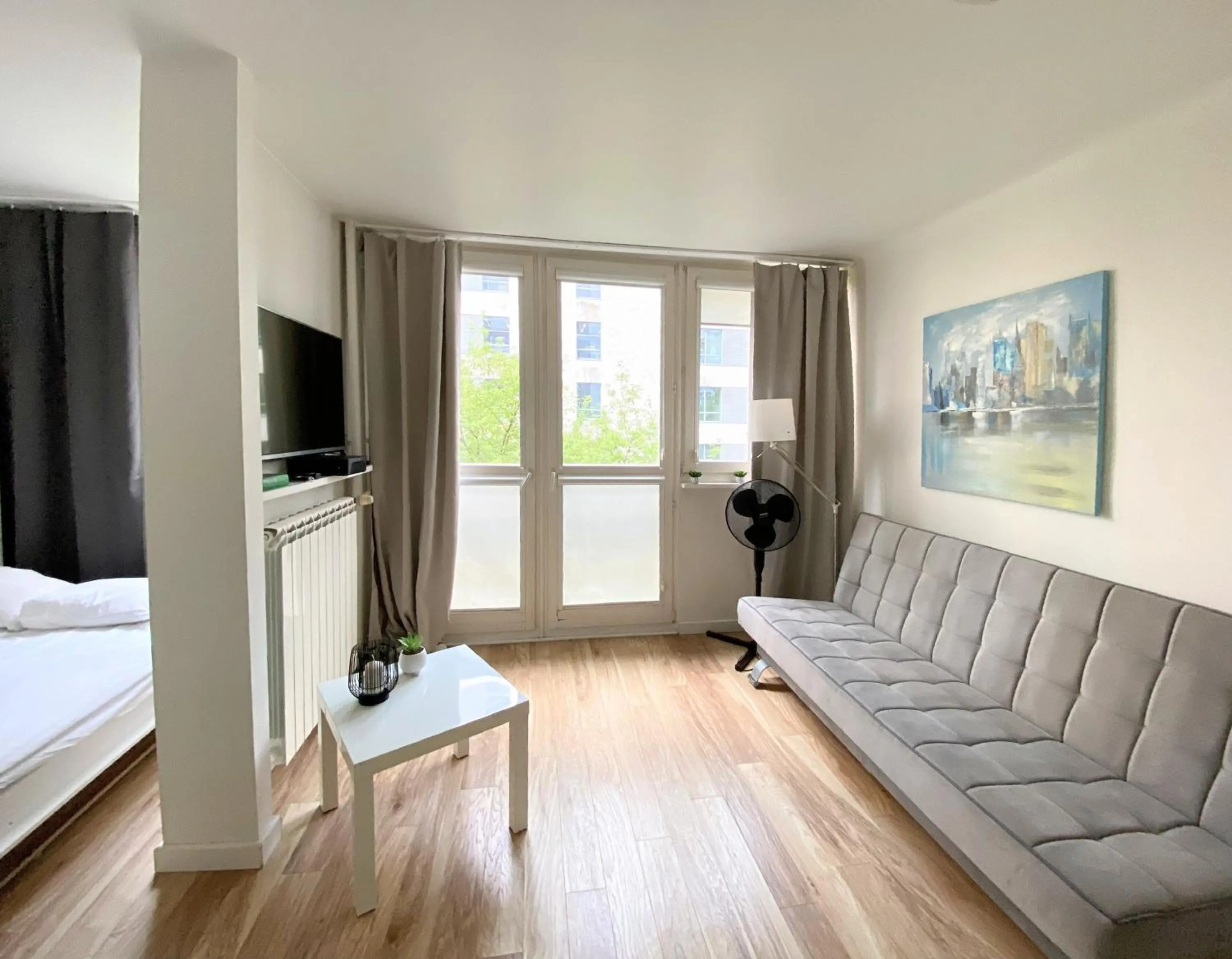 Bed in Warsaw Concierge Rondo ONZ