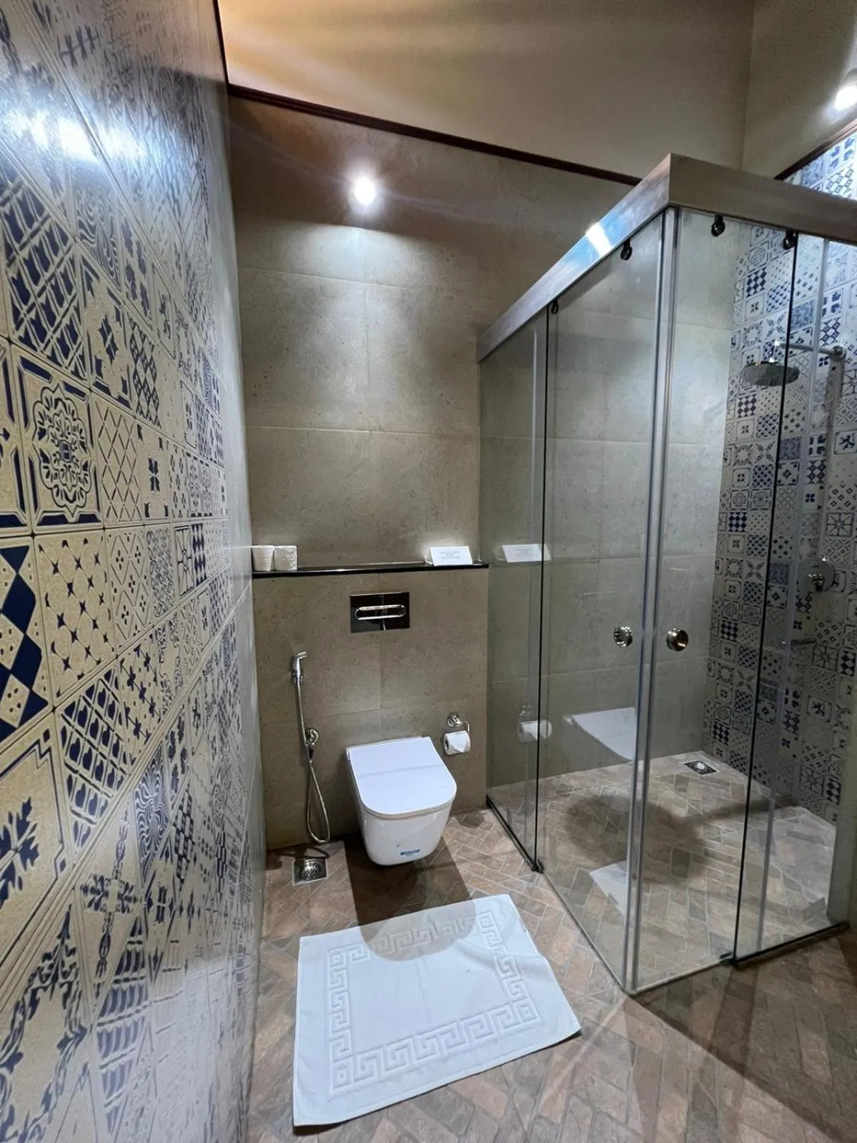 Bathroom in Abad Turtle Beach