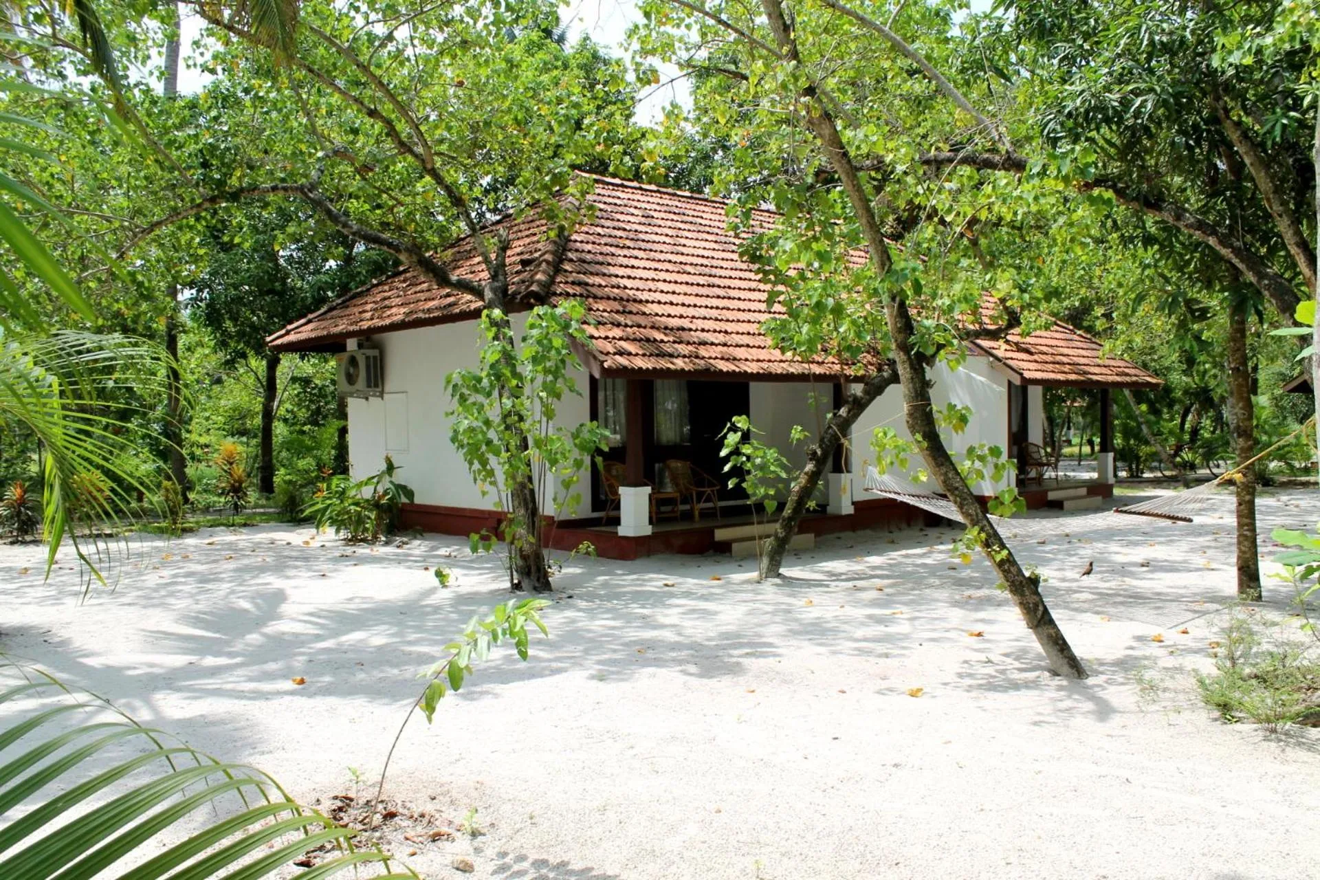 Property building in Abad Turtle Beach