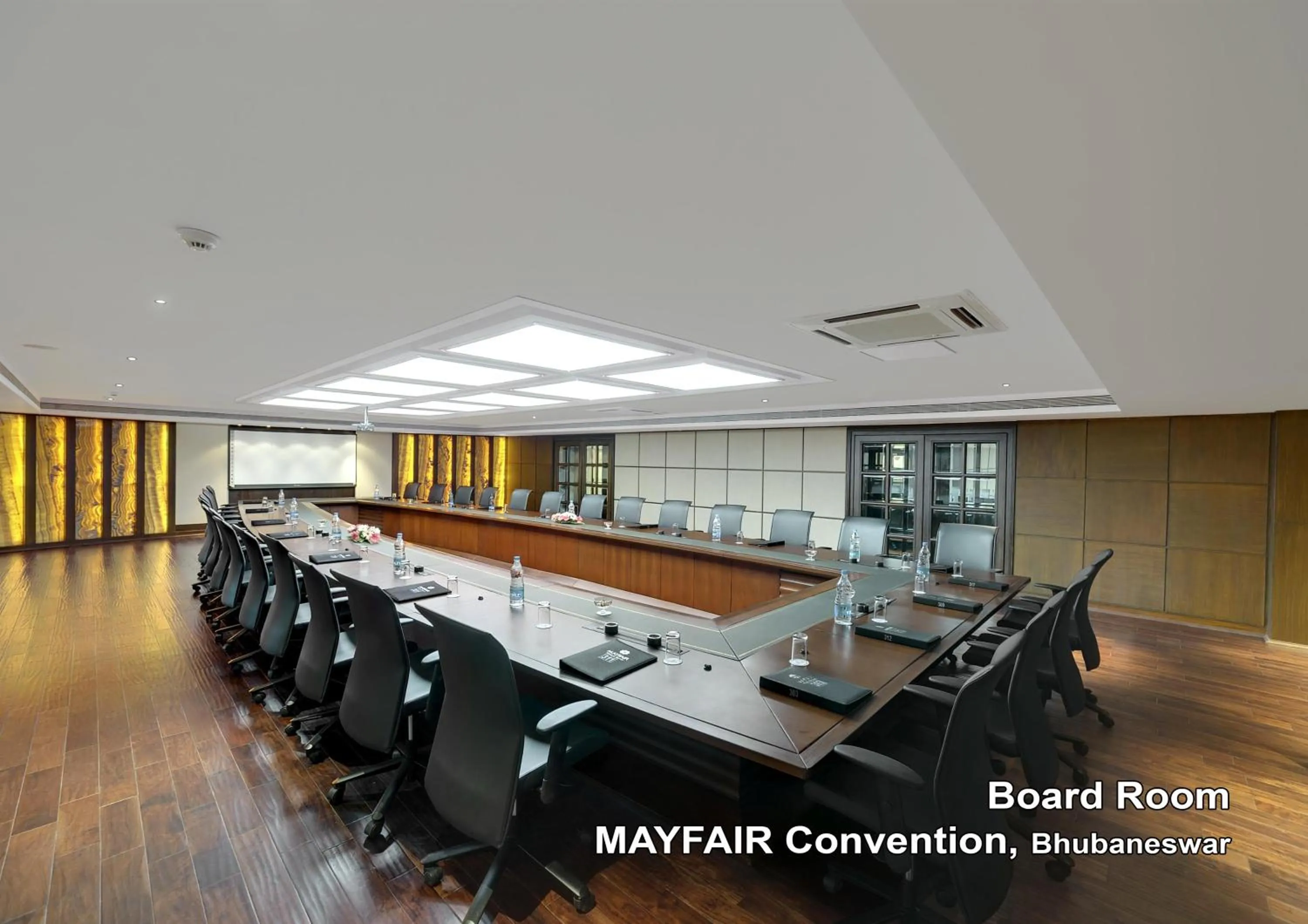 Meeting/conference room in Mayfair Convention