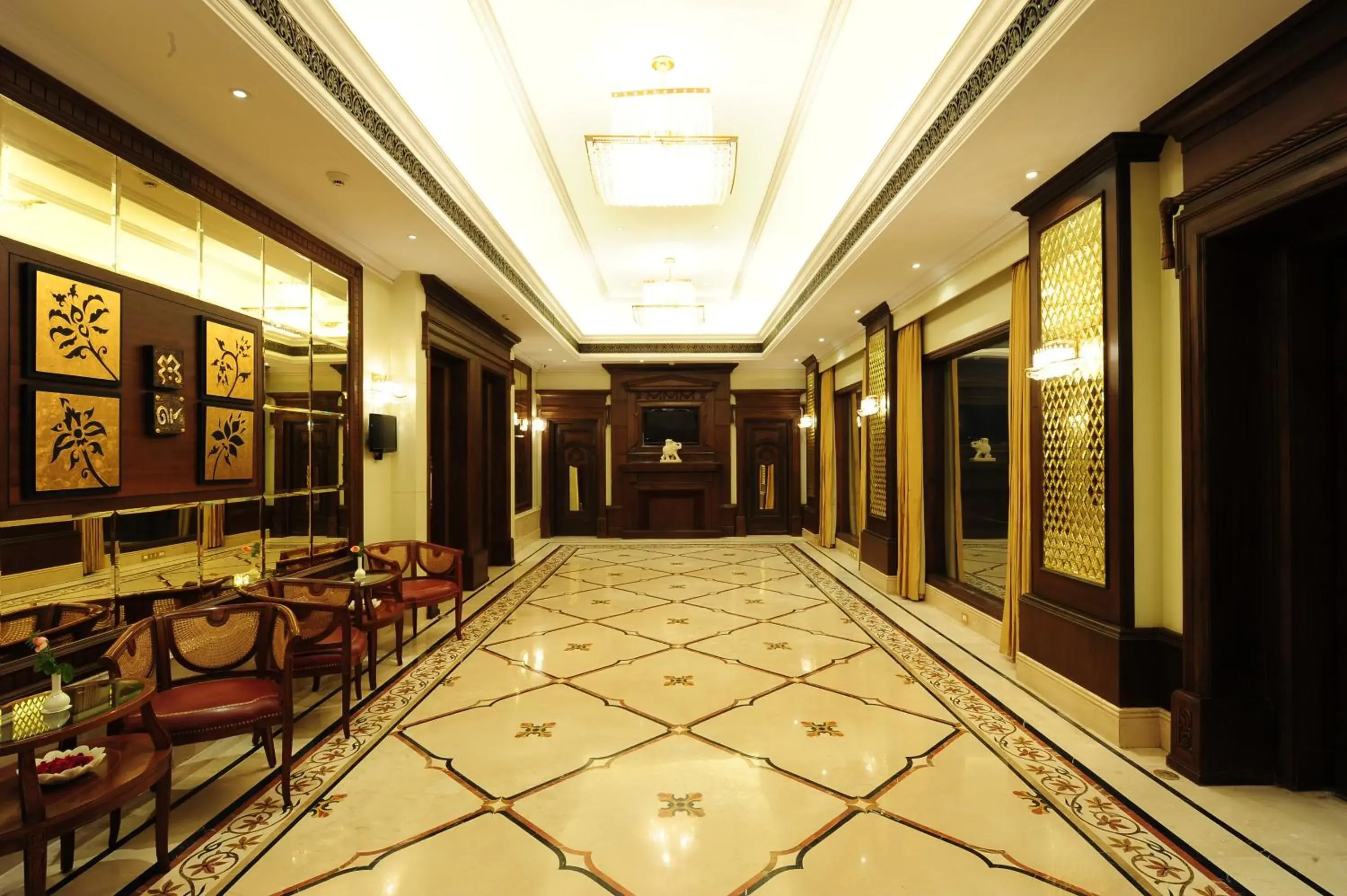 Property building in Mayfair Convention Property building in Mayfair Convention