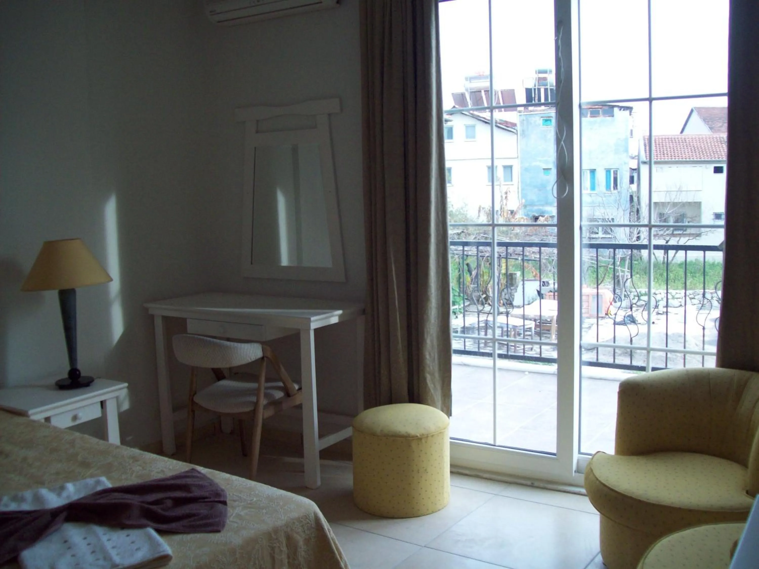 View (from property/room), Bed in Hotel Vanilla