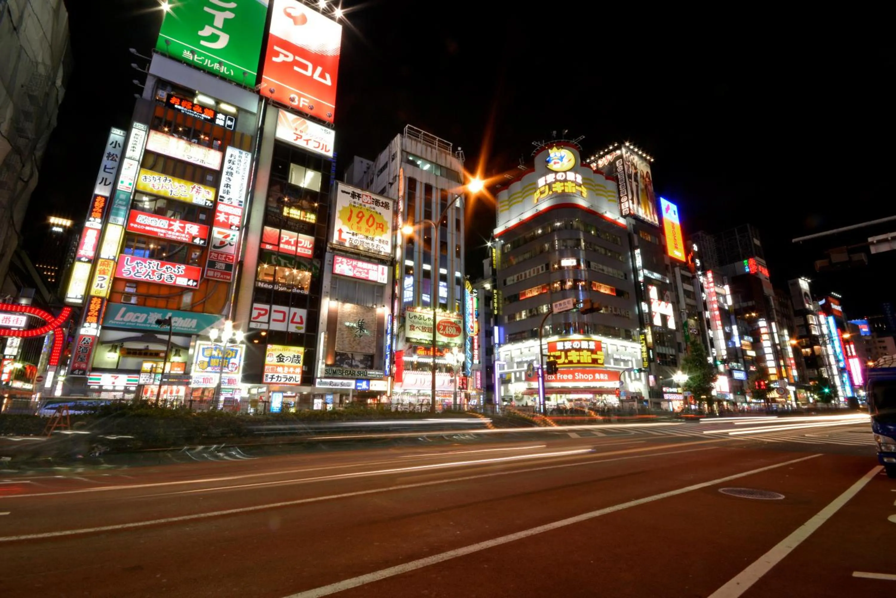 Property building in Premier Hotel Cabin Shinjuku