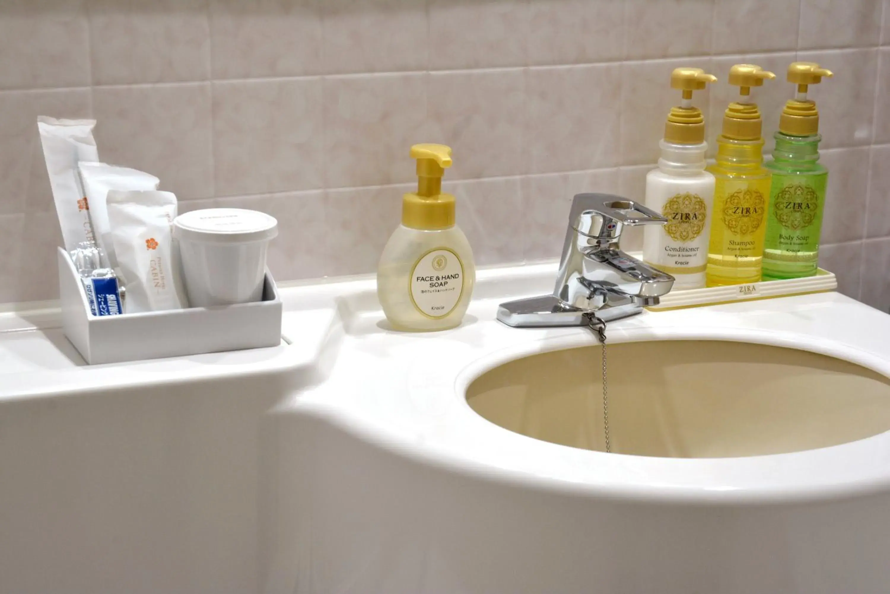 Bathroom in Premier Hotel Cabin Shinjuku Bathroom in Premier Hotel Cabin Shinjuku