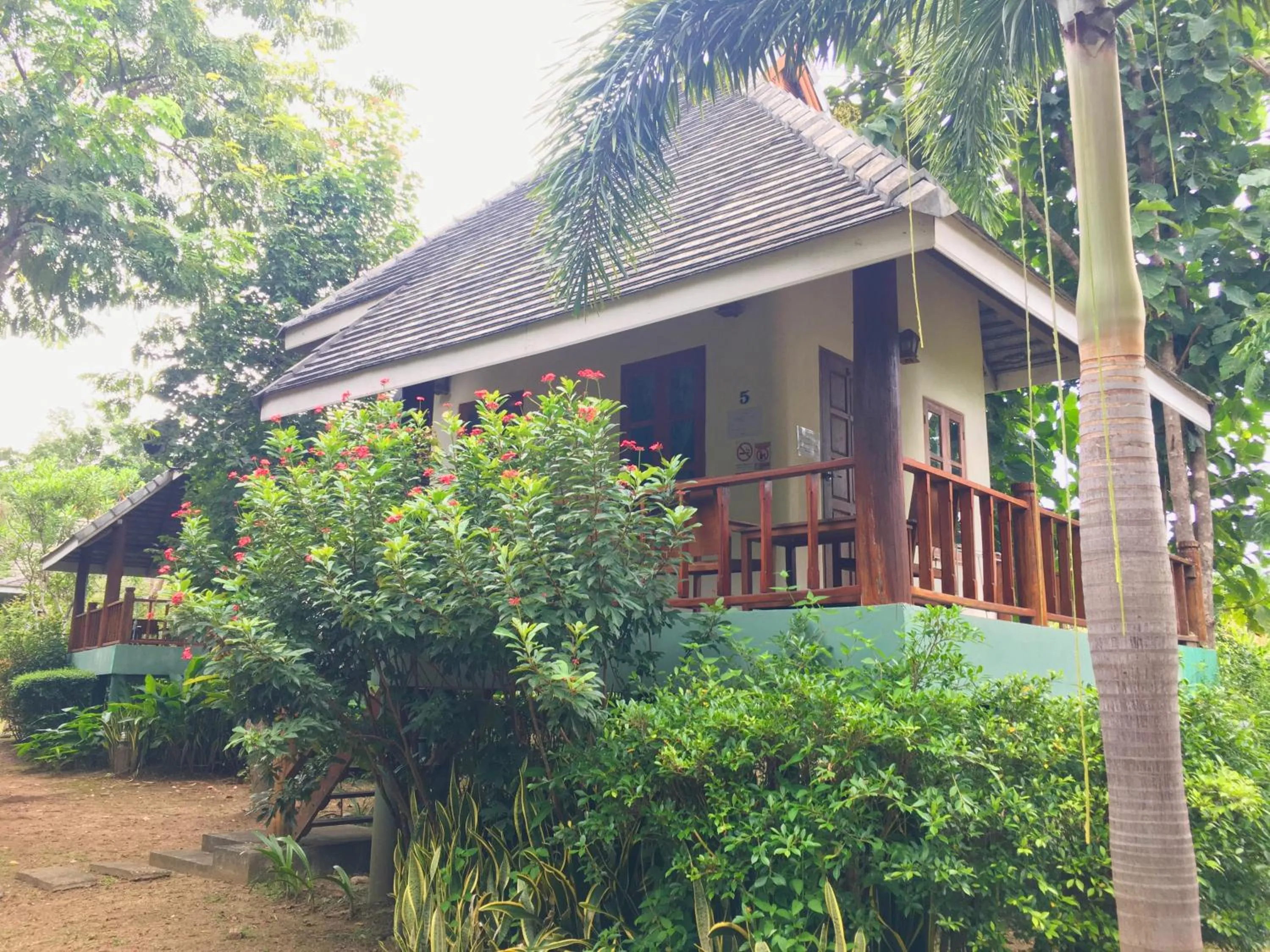 Property building in Pai Flora Resort